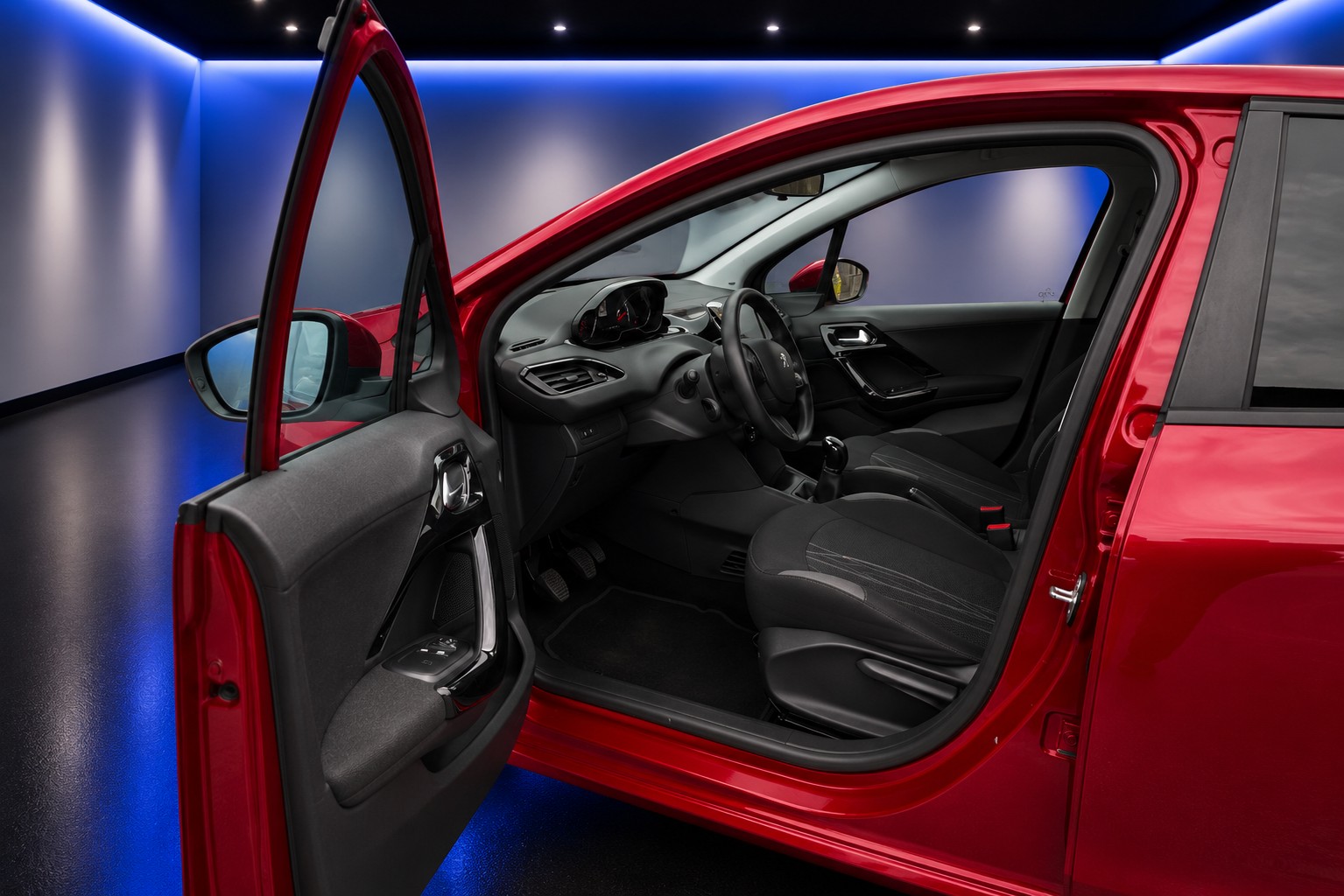 PEUGEOT 208 1.2 VTI Active-image-8