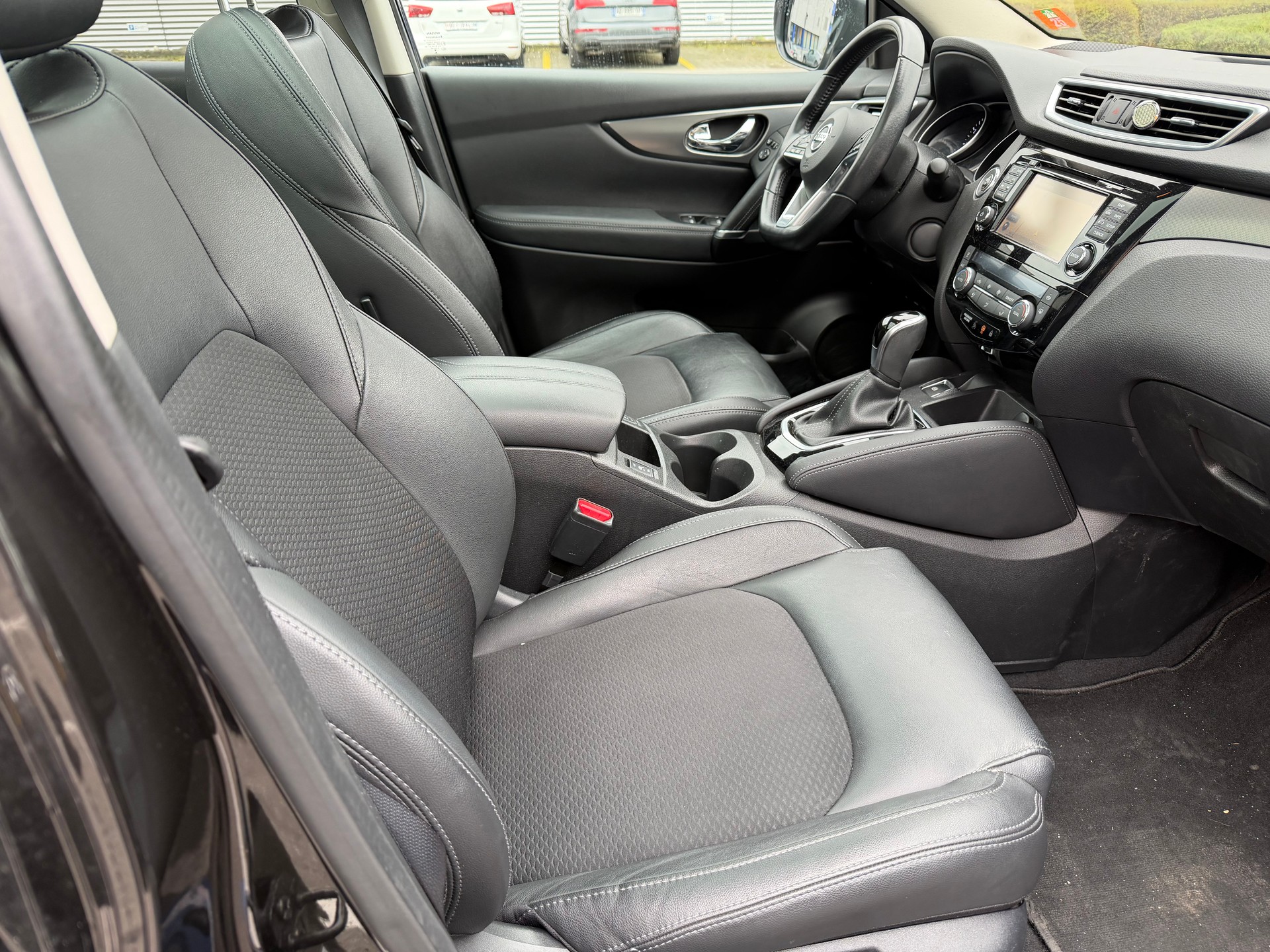 NISSAN Qashqai 1.2 DIG-T tekna+ Xtronic CVT-image-7