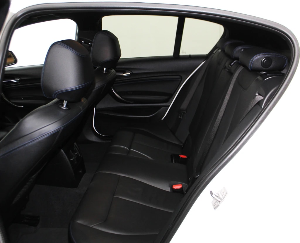 BMW BMW M140i xDrive Steptronic Special Edition Paket / CH-Fahrzeug-image-10
