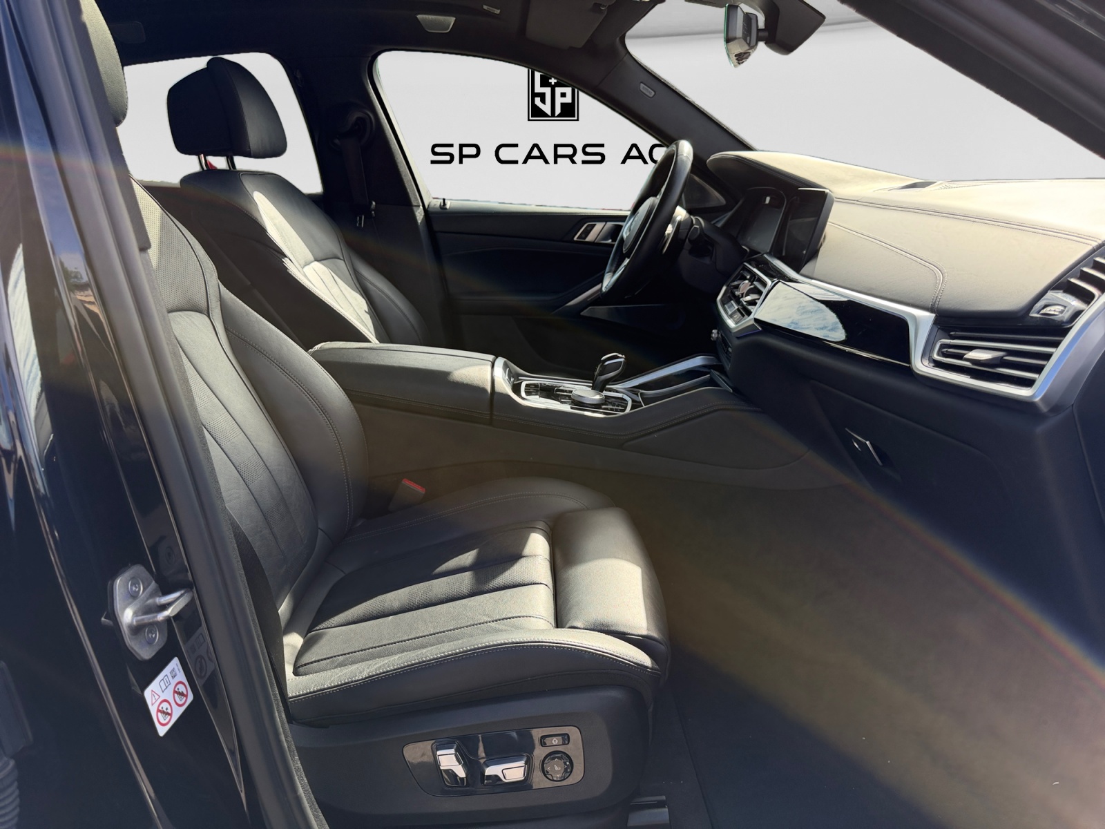 BMW X6 xDrive 48V 40d Steptronic M Sport-image-16