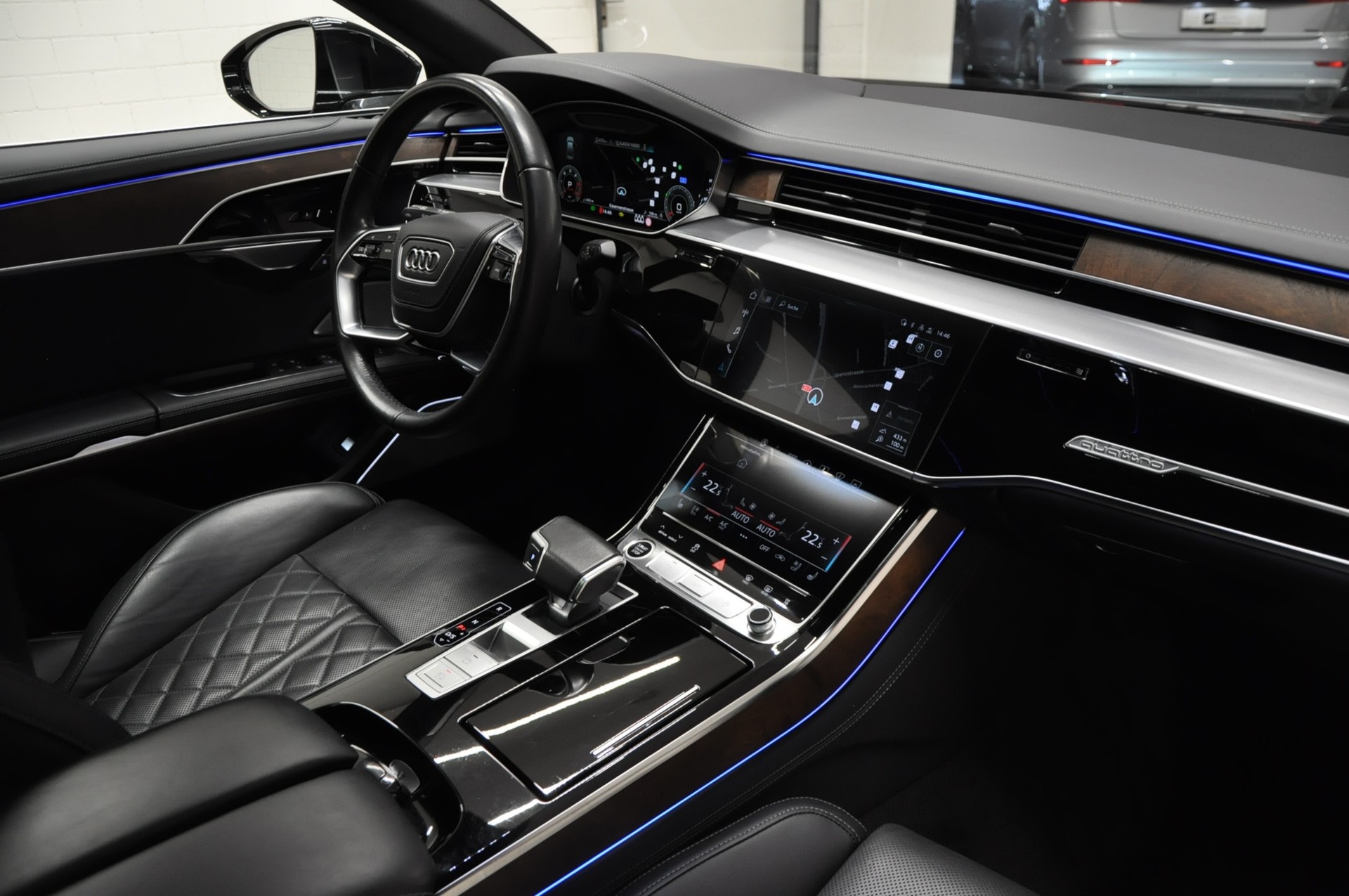 AUDI A8 50 TDI Long quattro tiptronic-image-12