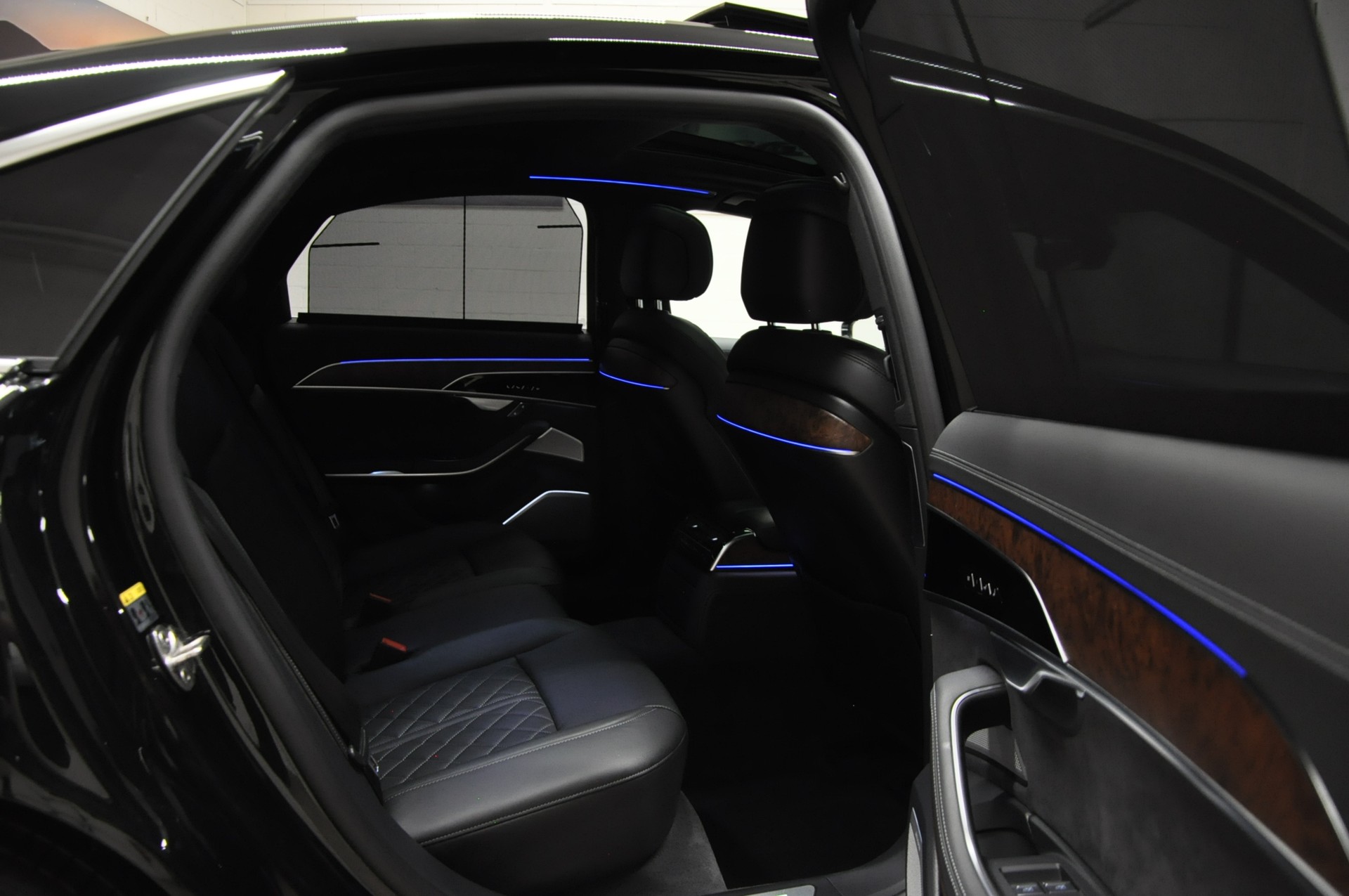 AUDI A8 50 TDI Long quattro tiptronic-image-15