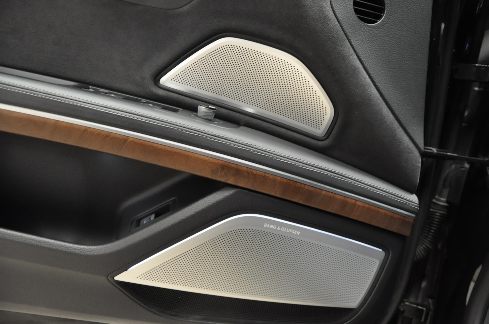 AUDI A8 50 TDI Long quattro tiptronic-image-34