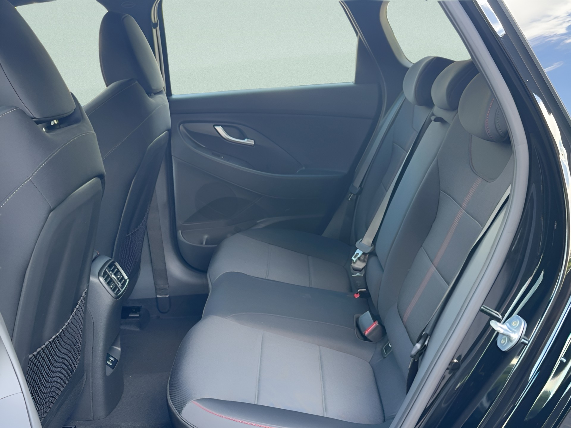 HYUNDAI i30 Wagon 1.6 T-GDi N-Line DCT-image-16