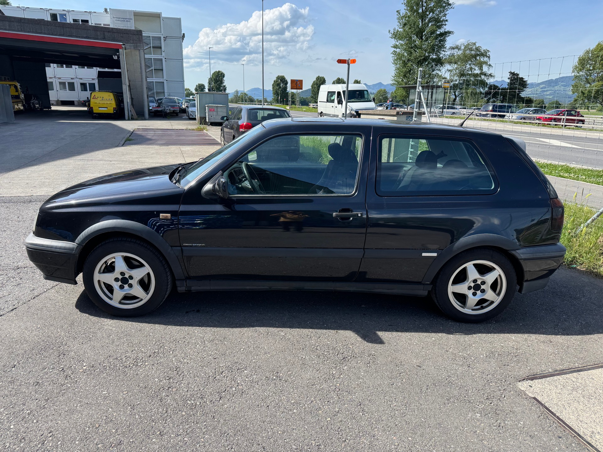 VW Golf 2000 GTI Edition-image-1