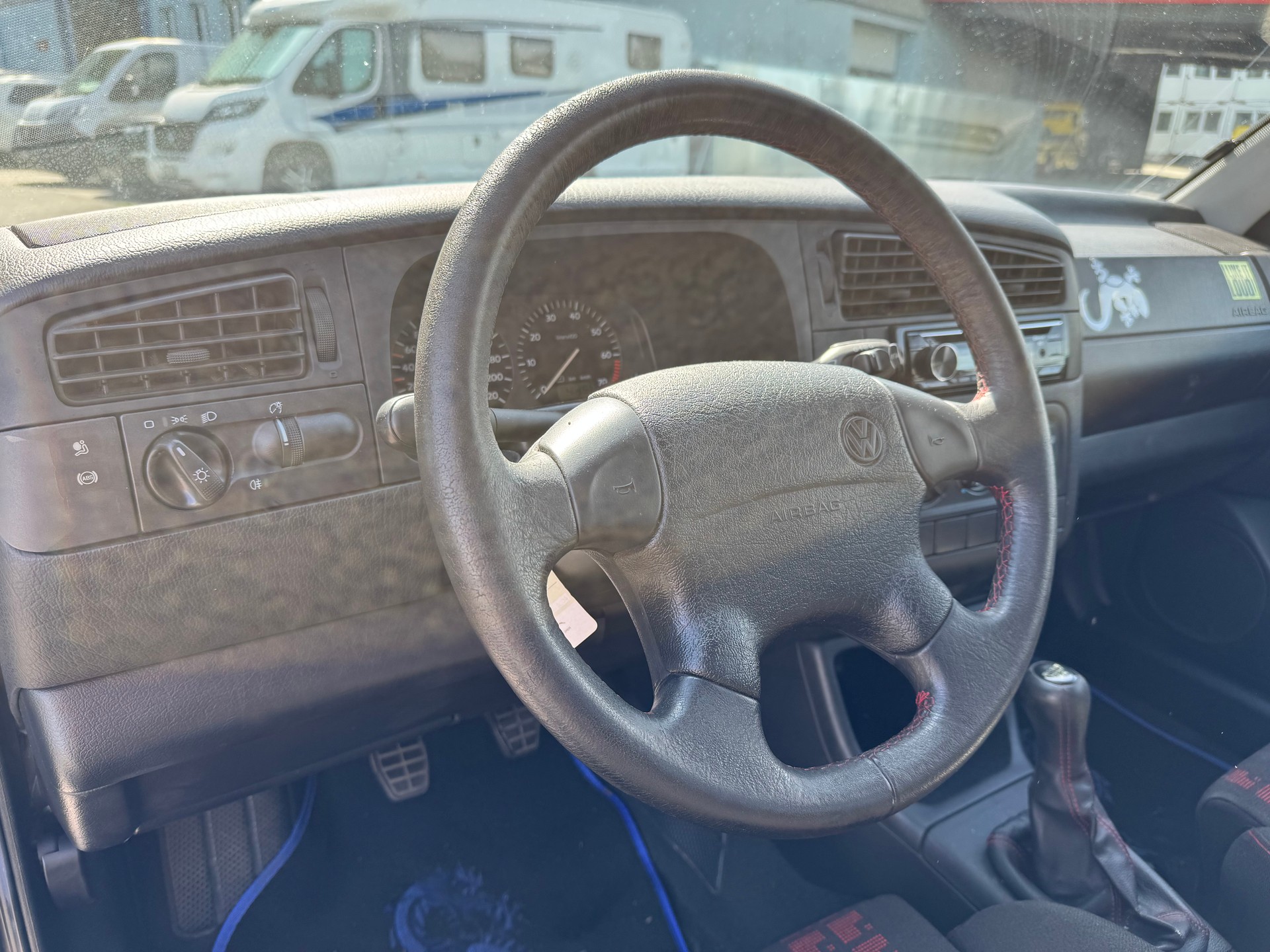 VW Golf 2000 GTI Edition-image-5
