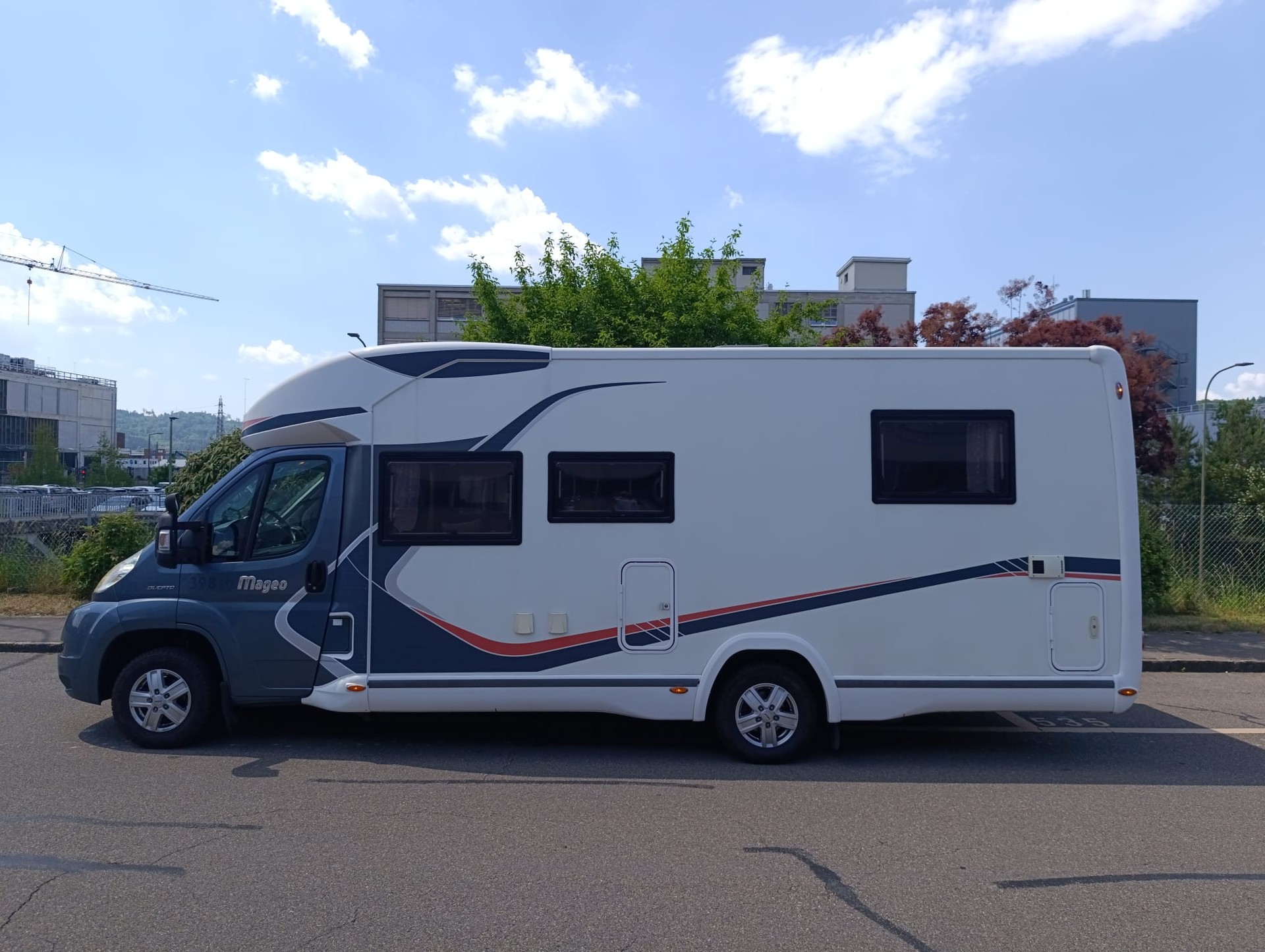 CHALLENGER Magaeo 398 ***Sie haben den Luxus einer echten Dreizimmerwohnung auf Rädern***Schaltgetriebe 150PS *Dieselheizung *-image-6