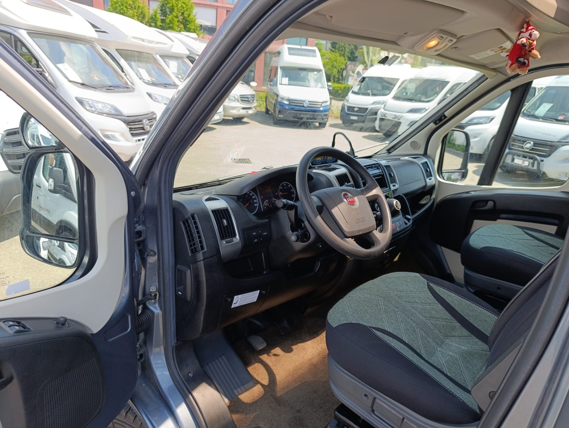 CHALLENGER Magaeo 398 ***Sie haben den Luxus einer echten Dreizimmerwohnung auf Rädern***Schaltgetriebe 150PS *Dieselheizung *-image-9