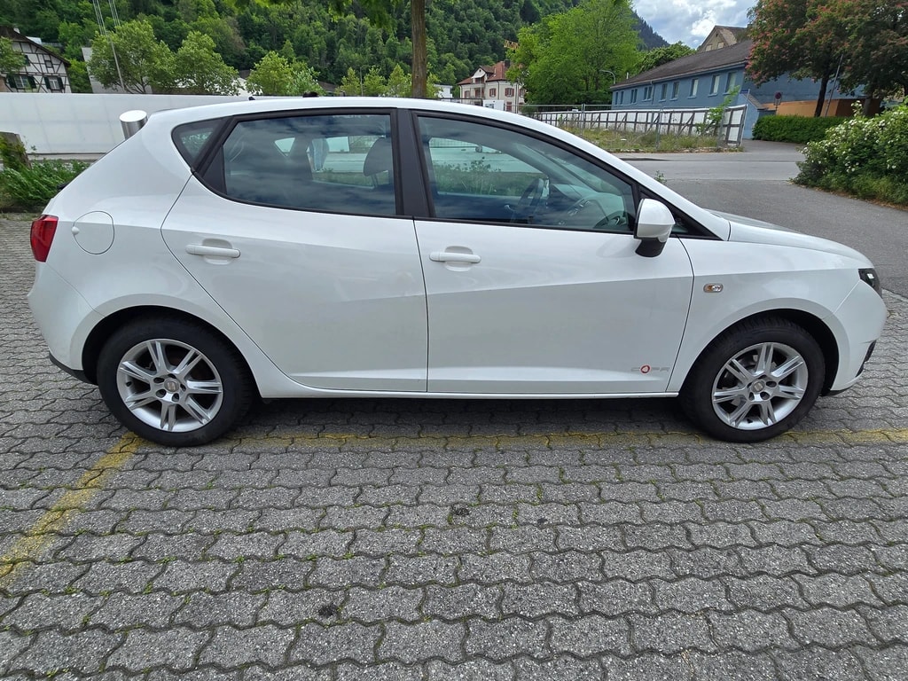 SEAT Ibiza 1.4 Style-image-5