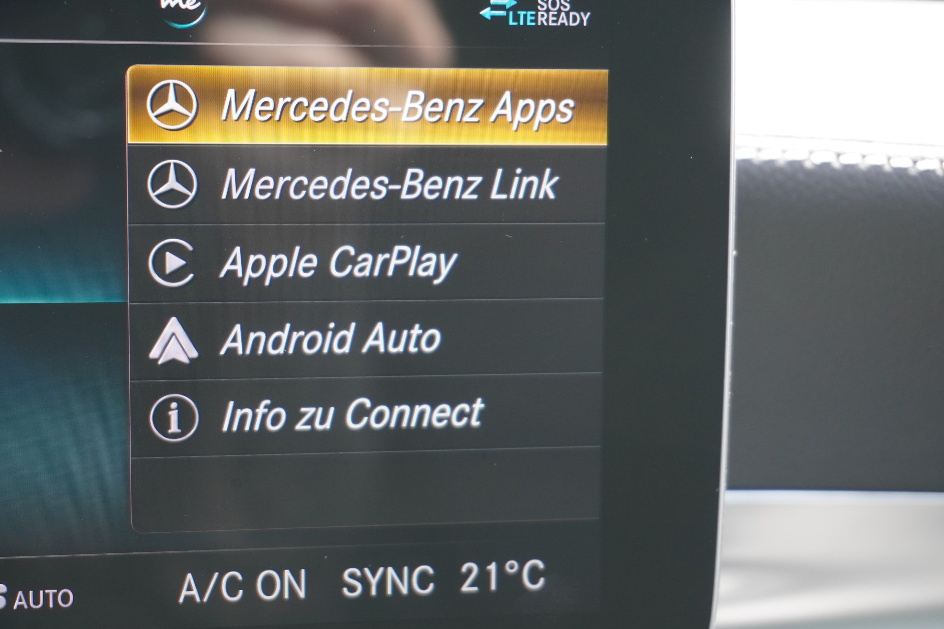 MERCEDES-BENZ C 220 d Swiss Star AMG Line 4M 9G-Tronic-image-32