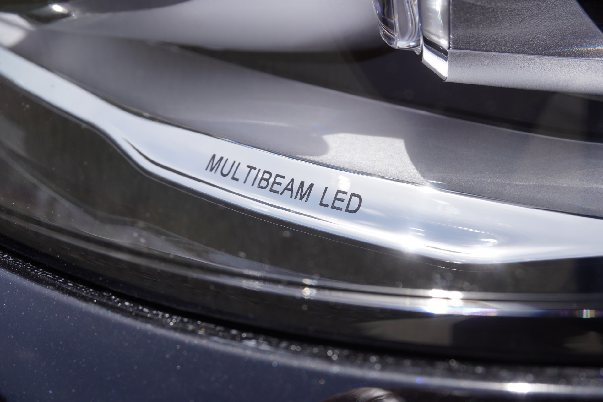 MERCEDES-BENZ C 220 d Swiss Star AMG Line 4M 9G-Tronic-image-9