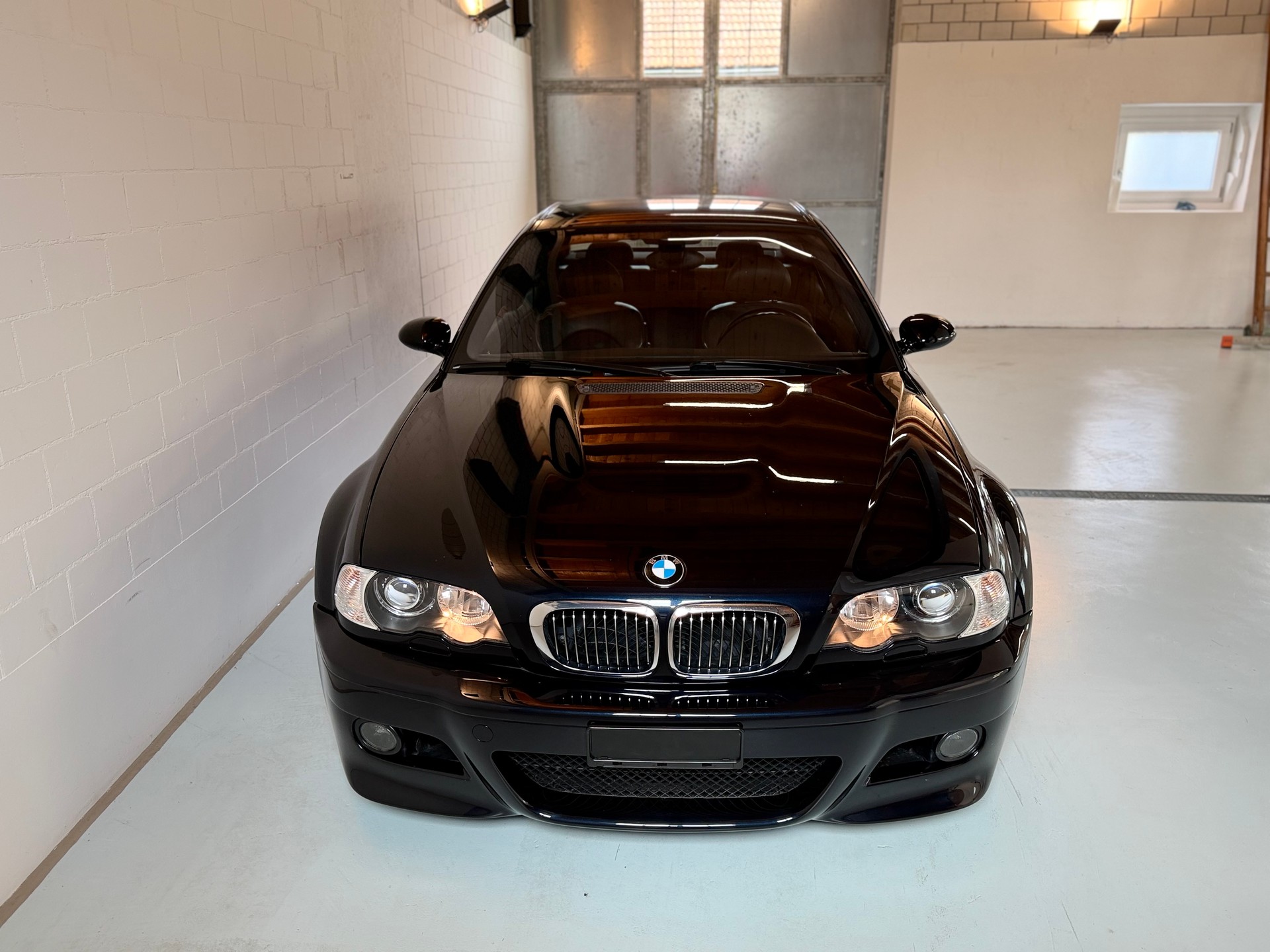 BMW M3 Coupé-showroom-element-2