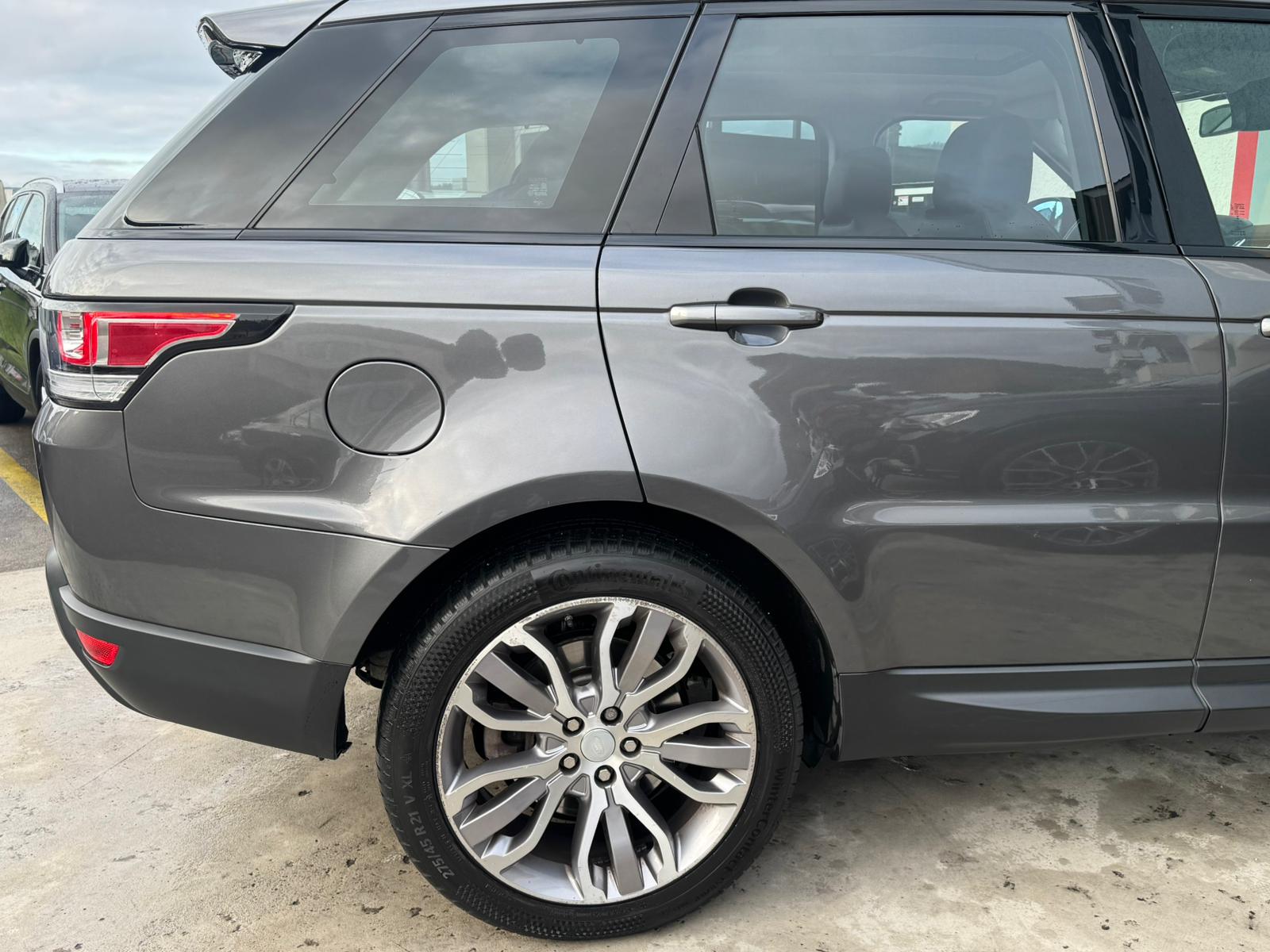 LAND ROVER Range Rover Sport 3.0 TDV6 HSE Automatic-image-9