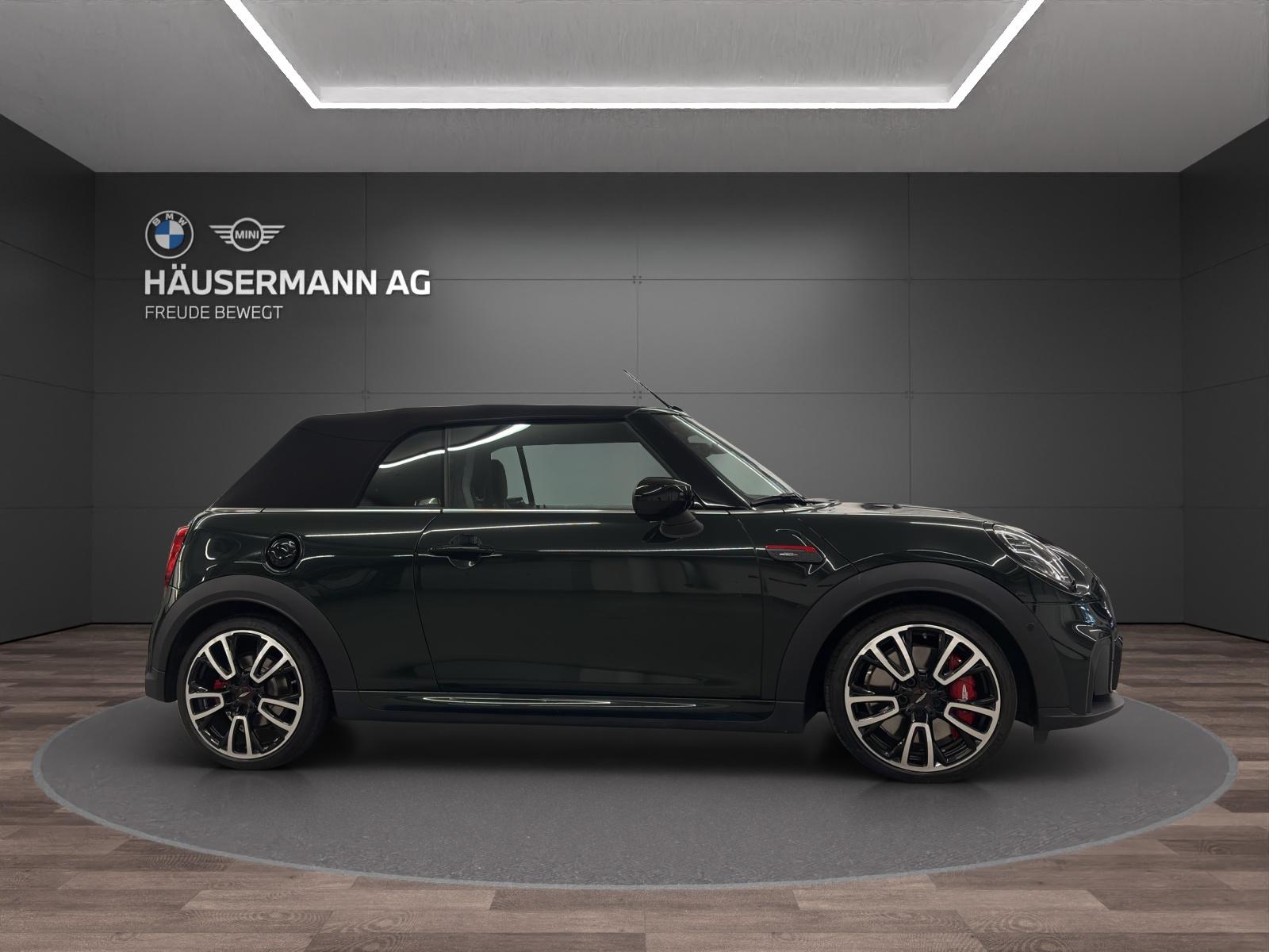 MINI Cabrio John Cooper Works-showroom-element-3