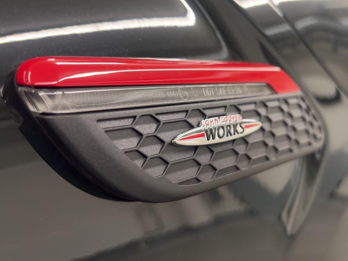 MINI Cabrio John Cooper Works-image-20