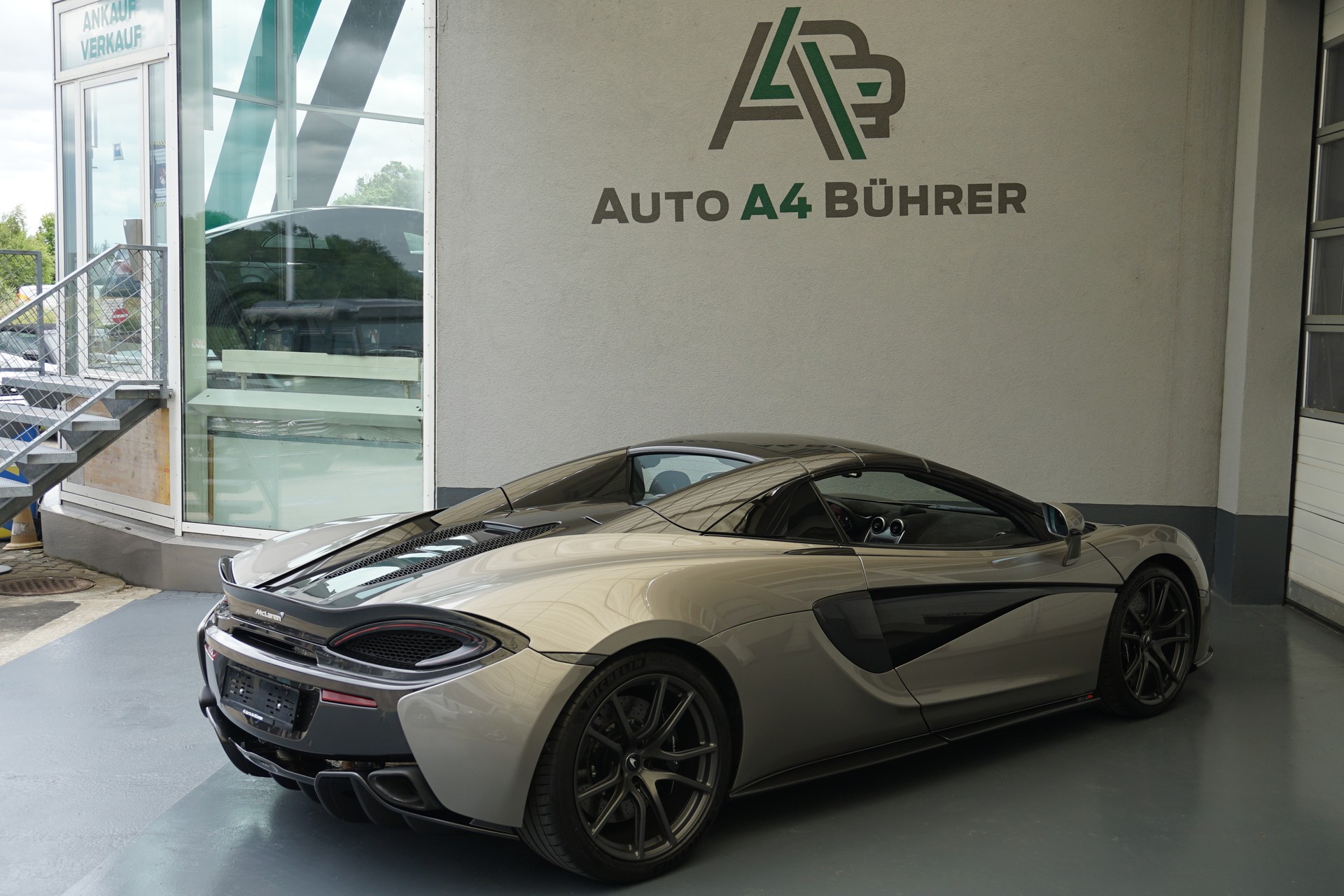 McLAREN 570S Spider 3.8 V8 570PS-image-21