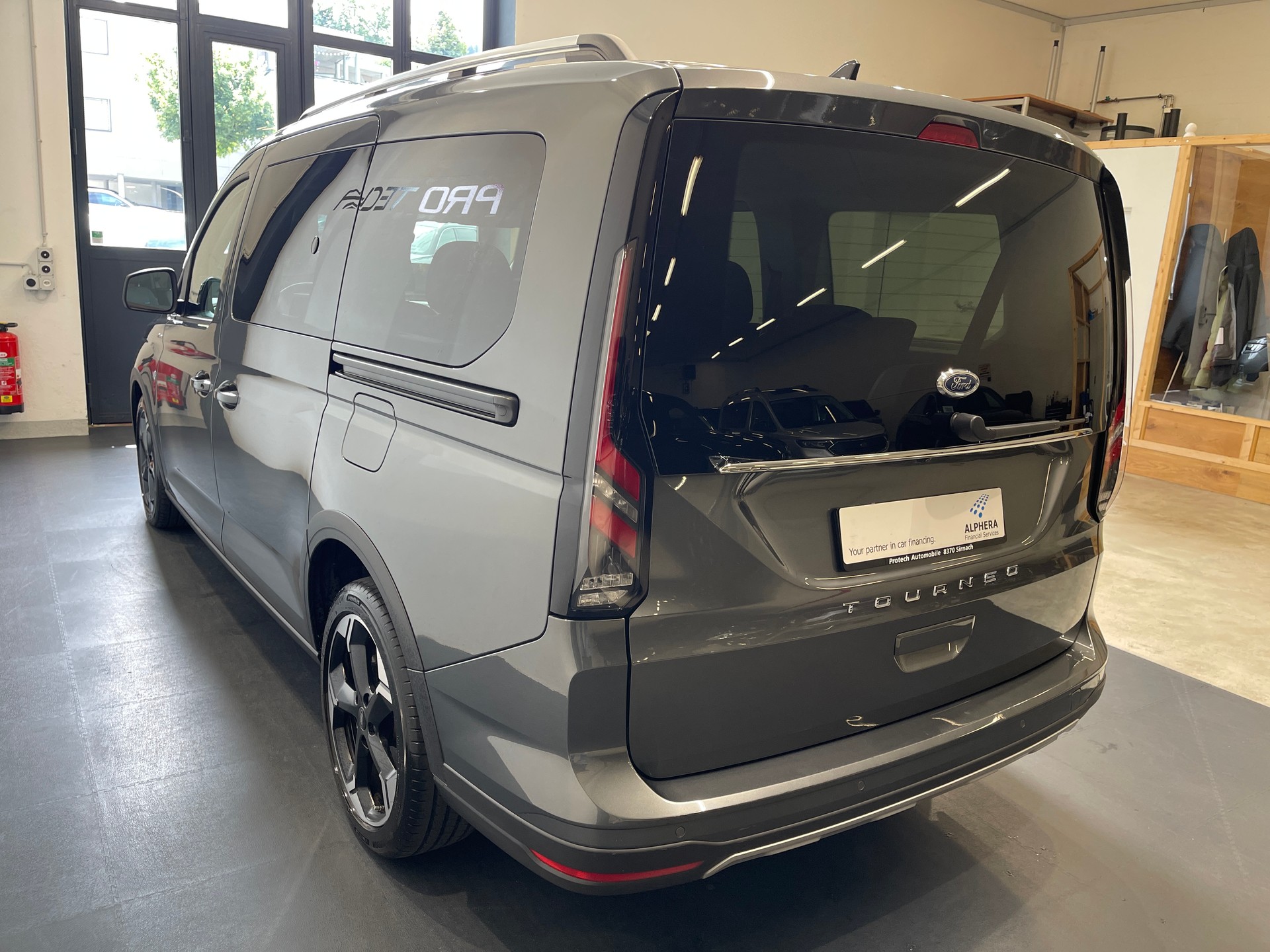 FORD Grand Tourneo Connect 2.0 EcoBlue Active Automat *7 PLATZ*-image-7