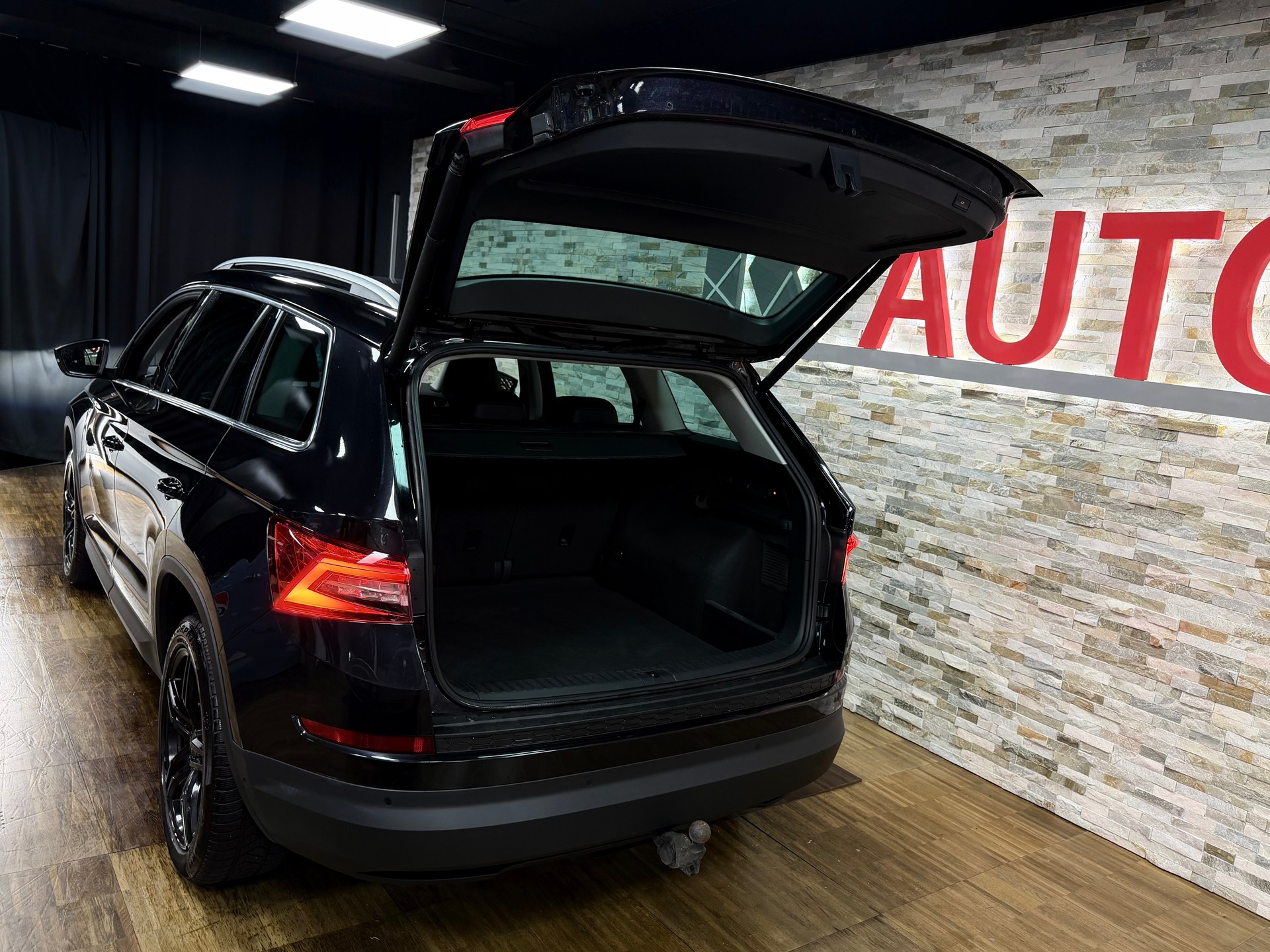 SKODA Kodiaq 2.0 TDI CR Ambition 4x4 DSG-image-28