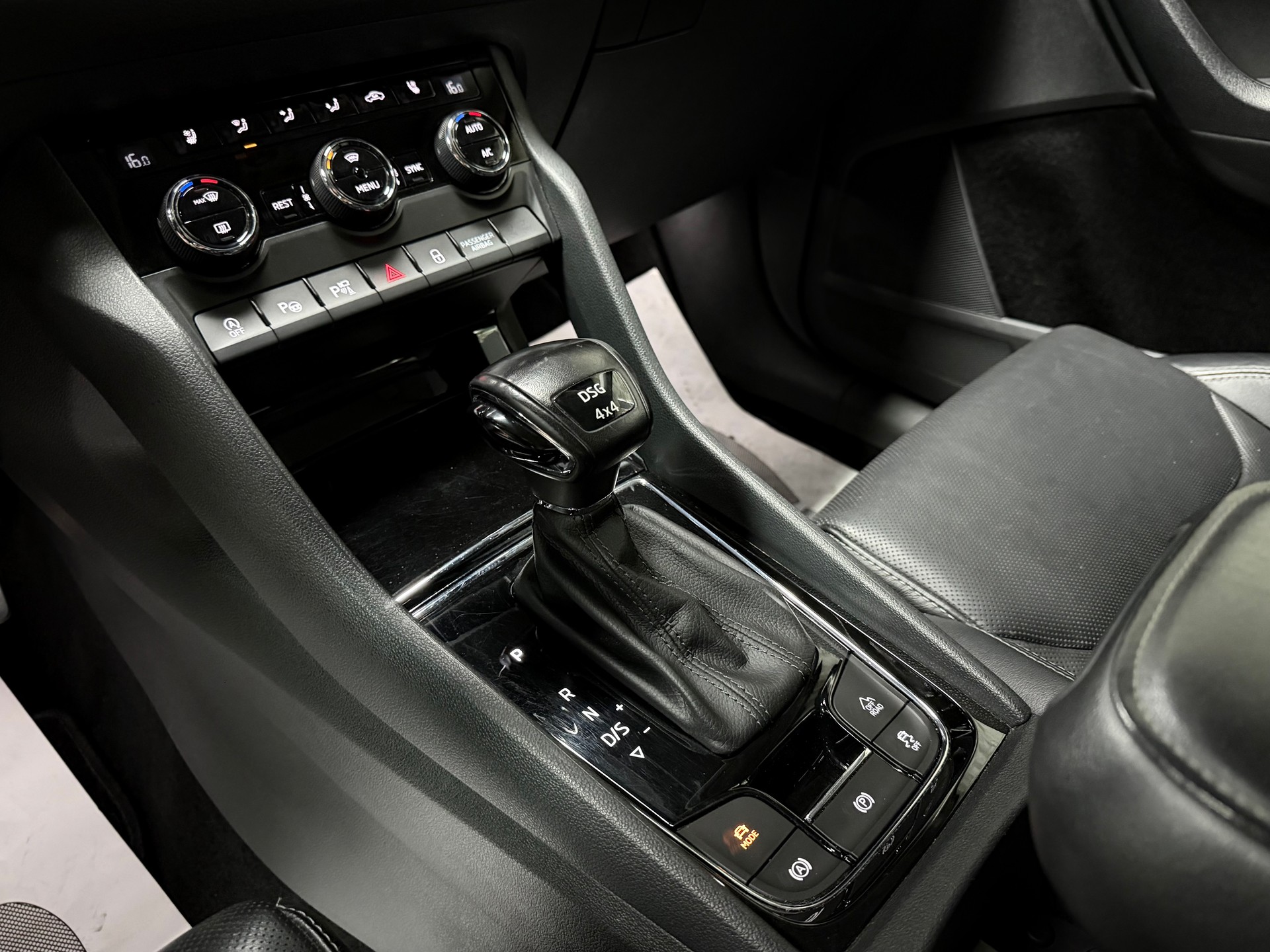 SKODA Kodiaq 2.0 TDI CR Ambition 4x4 DSG-image-15
