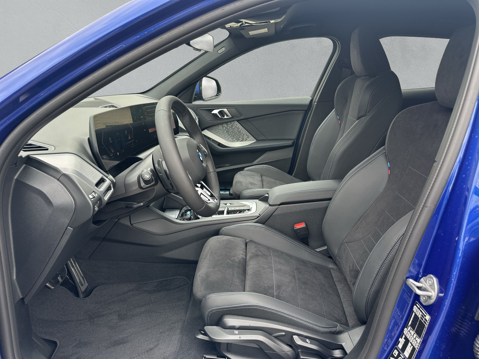 BMW 123 xDrive M Sport Steptronic-image-10