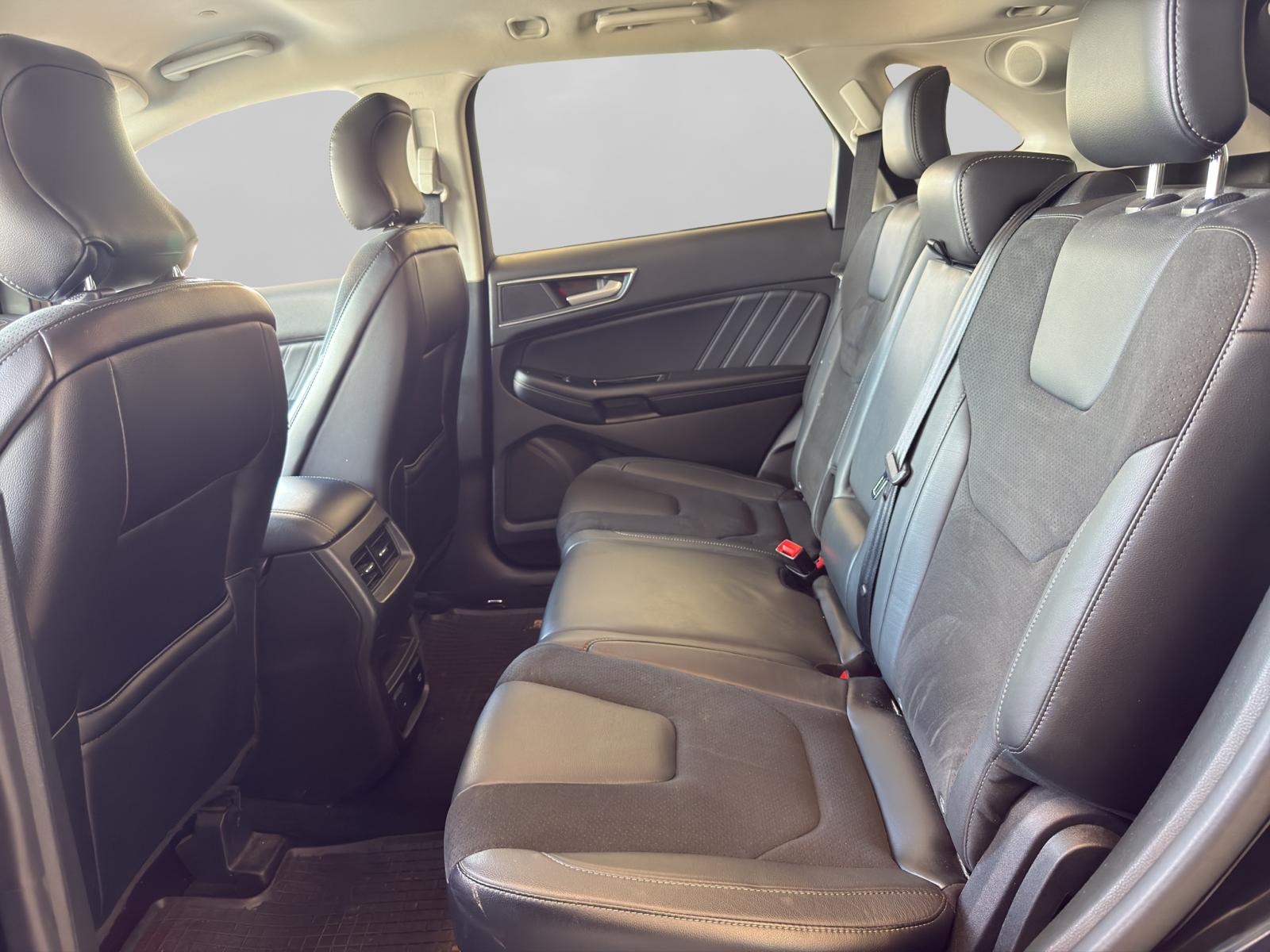 FORD Edge 2.0 TDCi ST-Line 4WD PowerShift-image-13