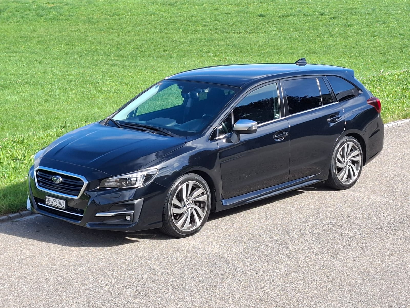 SUBARU 2.0i Swiss Plus-image-0