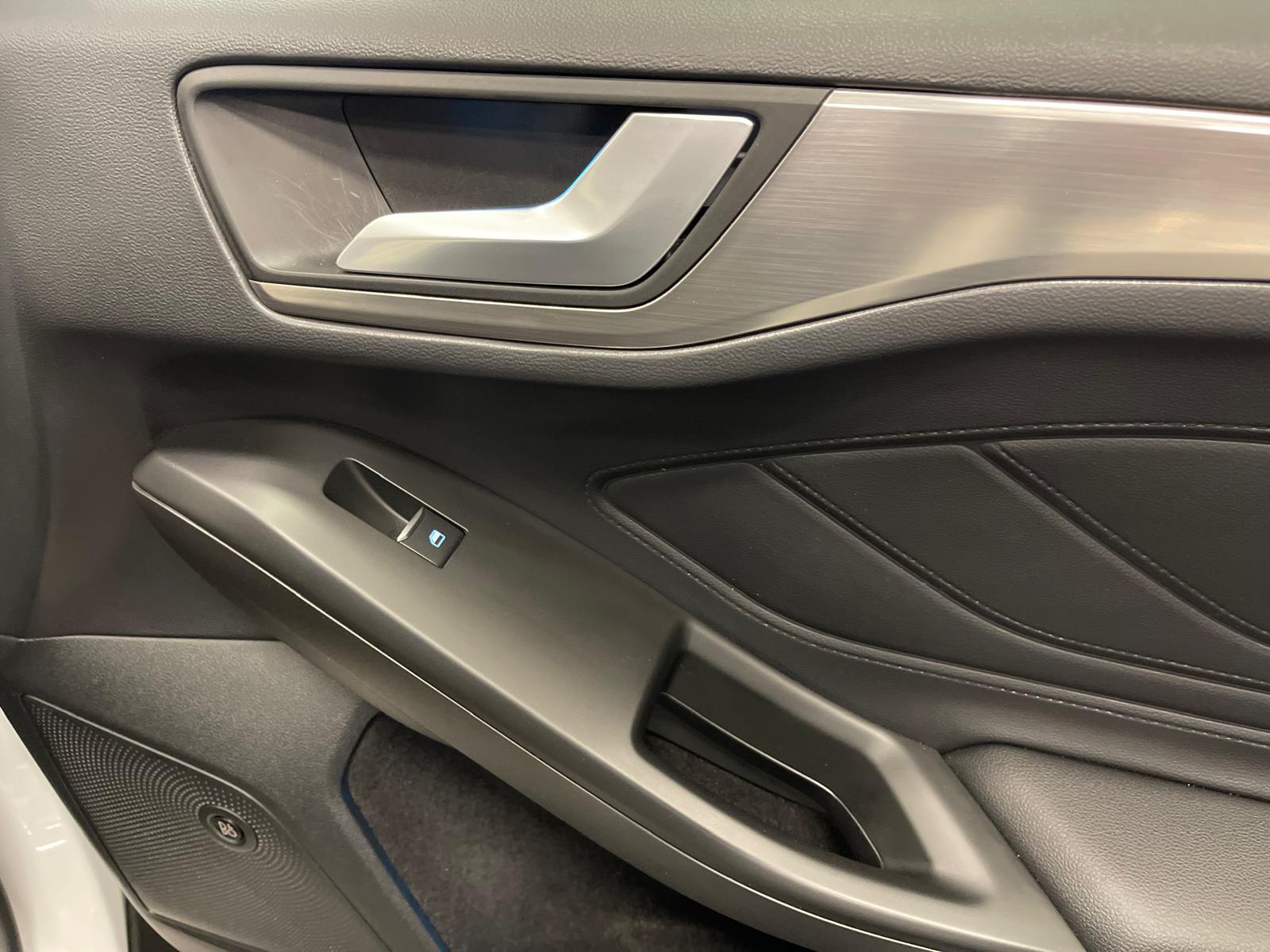 FORD Focus 1.5i EcoB SCTi 150 Titanium-image-15