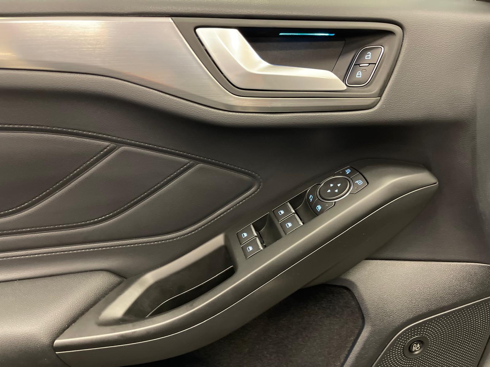 FORD Focus 1.5i EcoB SCTi 150 Titanium-image-14