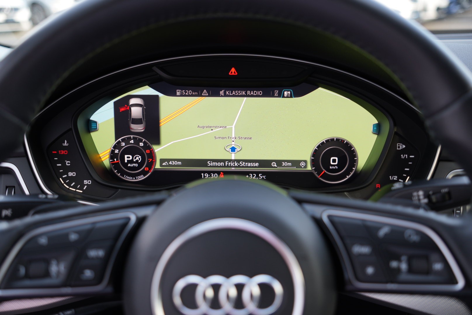AUDI A4 Limousine 40 TFSI Sport S-tronic (CH)-image-14