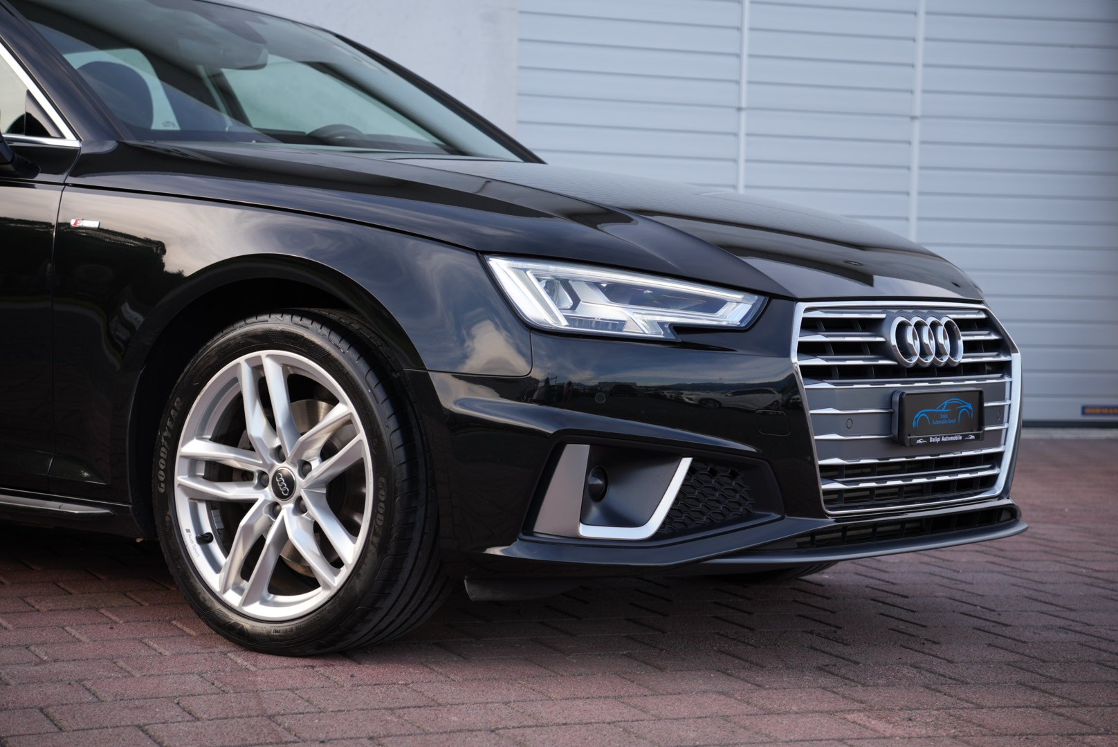 AUDI A4 Limousine 40 TFSI Sport S-tronic (CH)-image-4