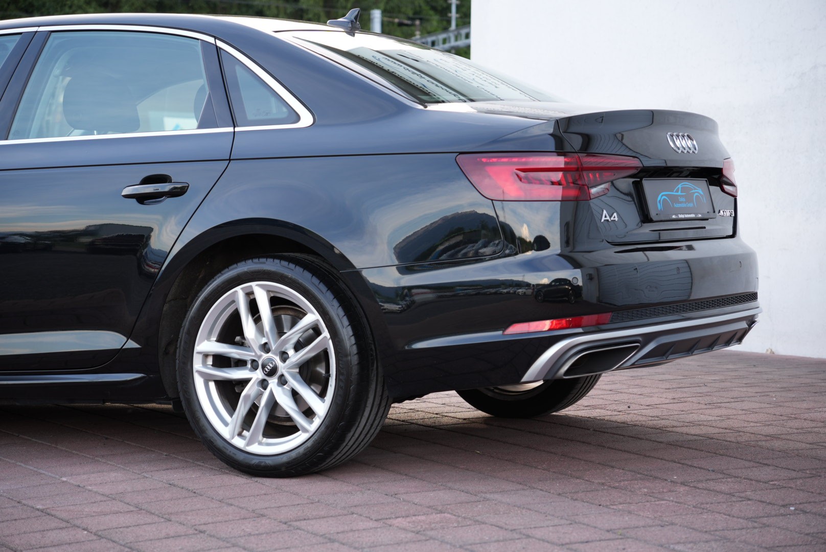 AUDI A4 Limousine 40 TFSI Sport S-tronic (CH)-showroom-element-2