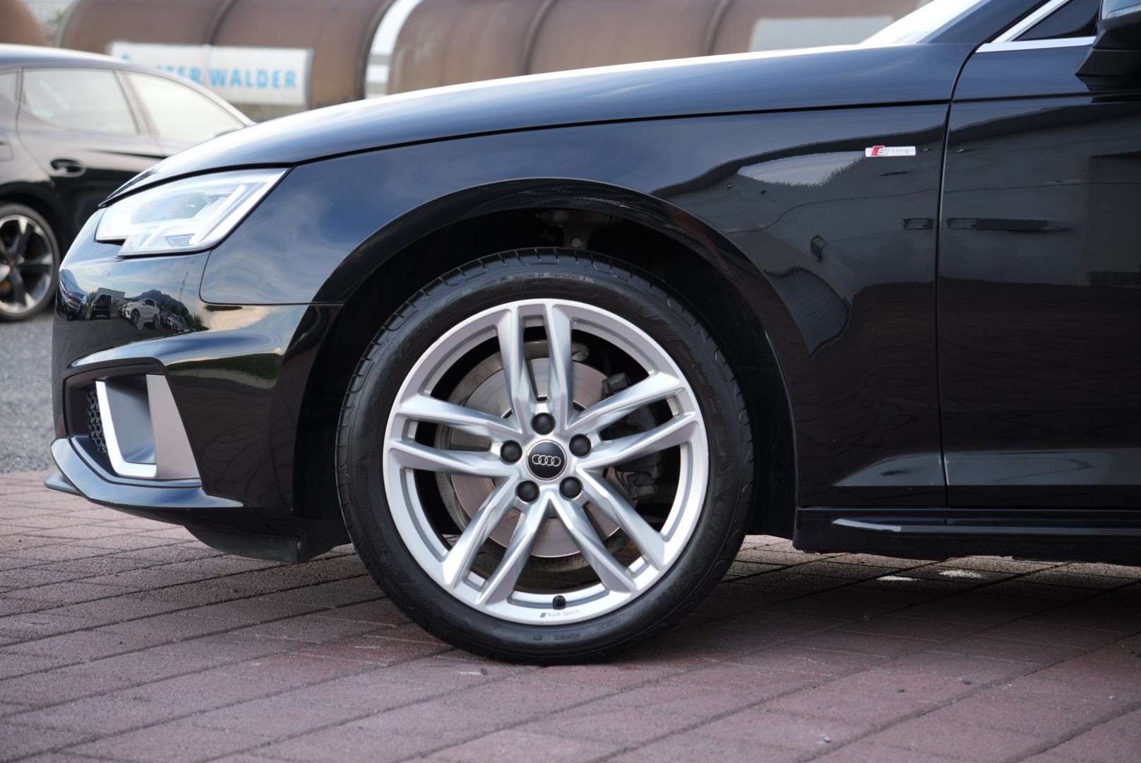 AUDI A4 Limousine 40 TFSI Sport S-tronic (CH)-image-7