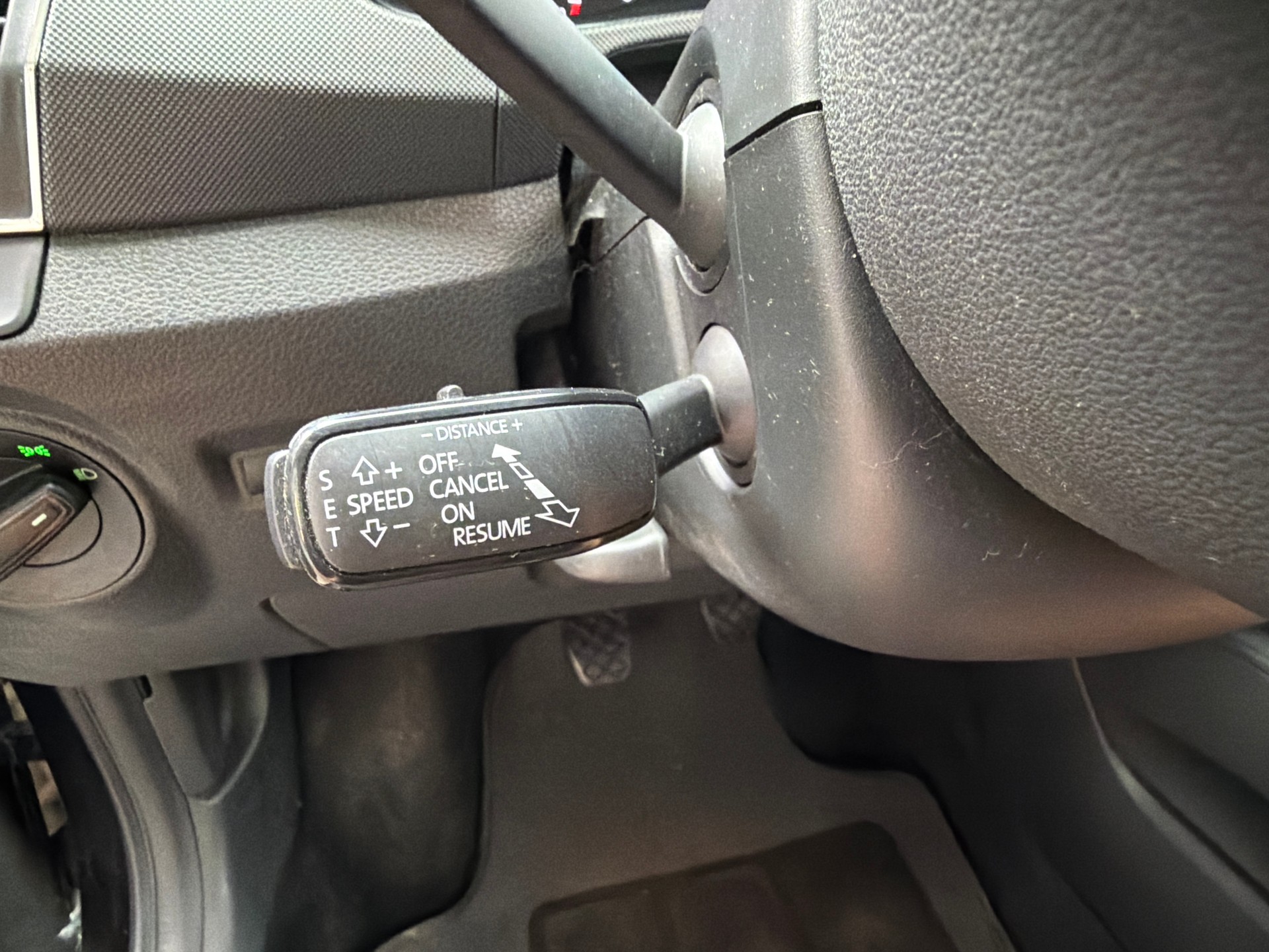 SKODA Fabia 1.0 TSI Ambition-image-12