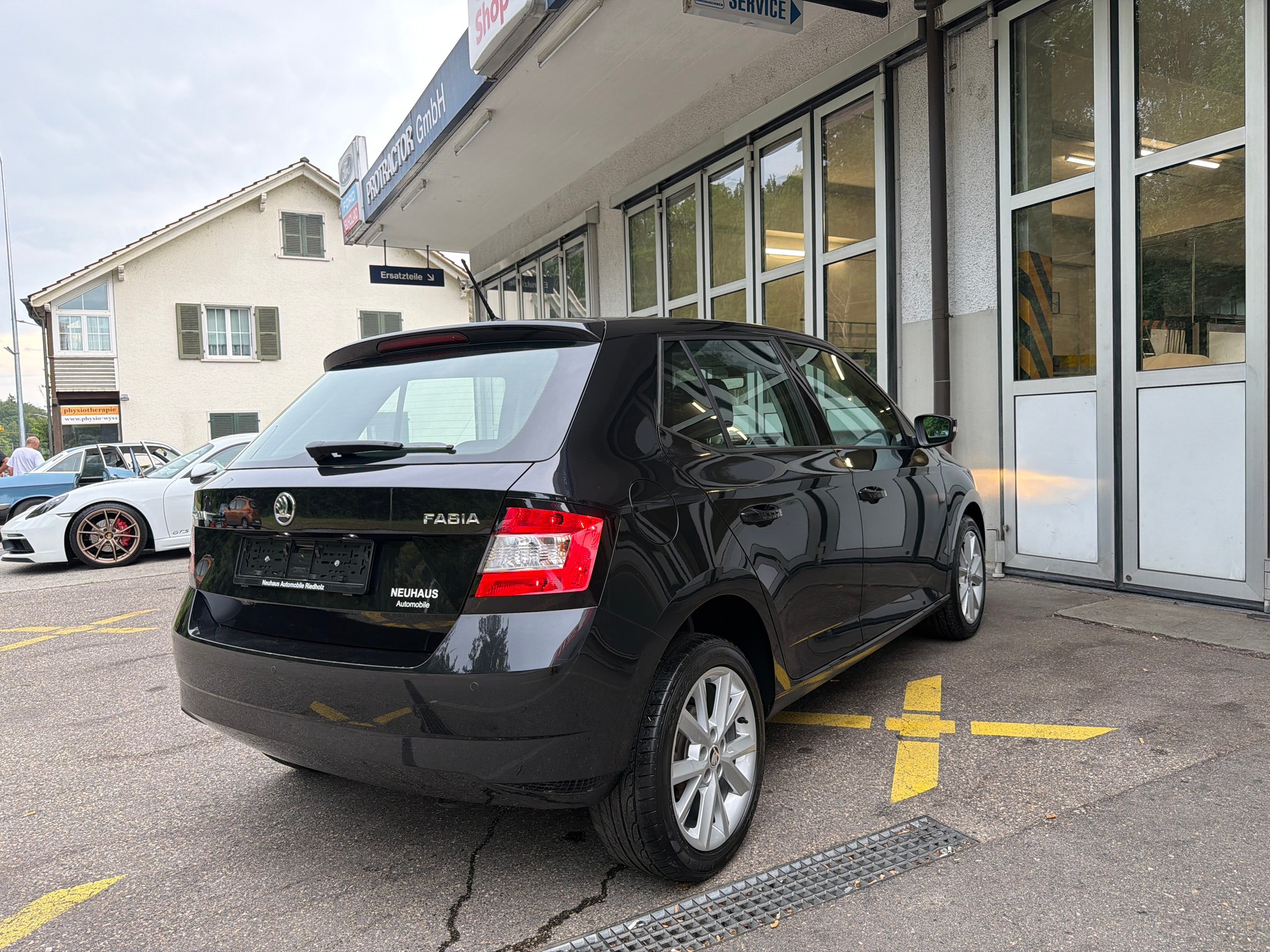 SKODA Fabia 1.0 TSI Ambition-showroom-element-3