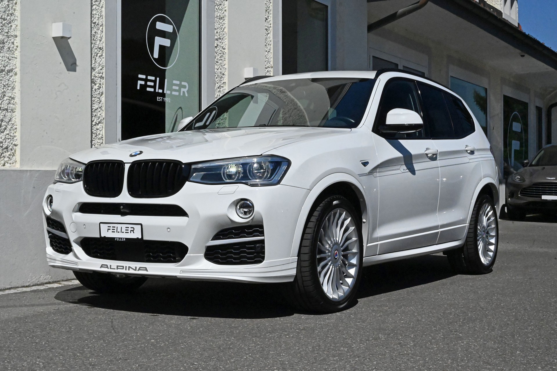 BMW-ALPINA XD3 Switch-Tronic-showroom-element-1