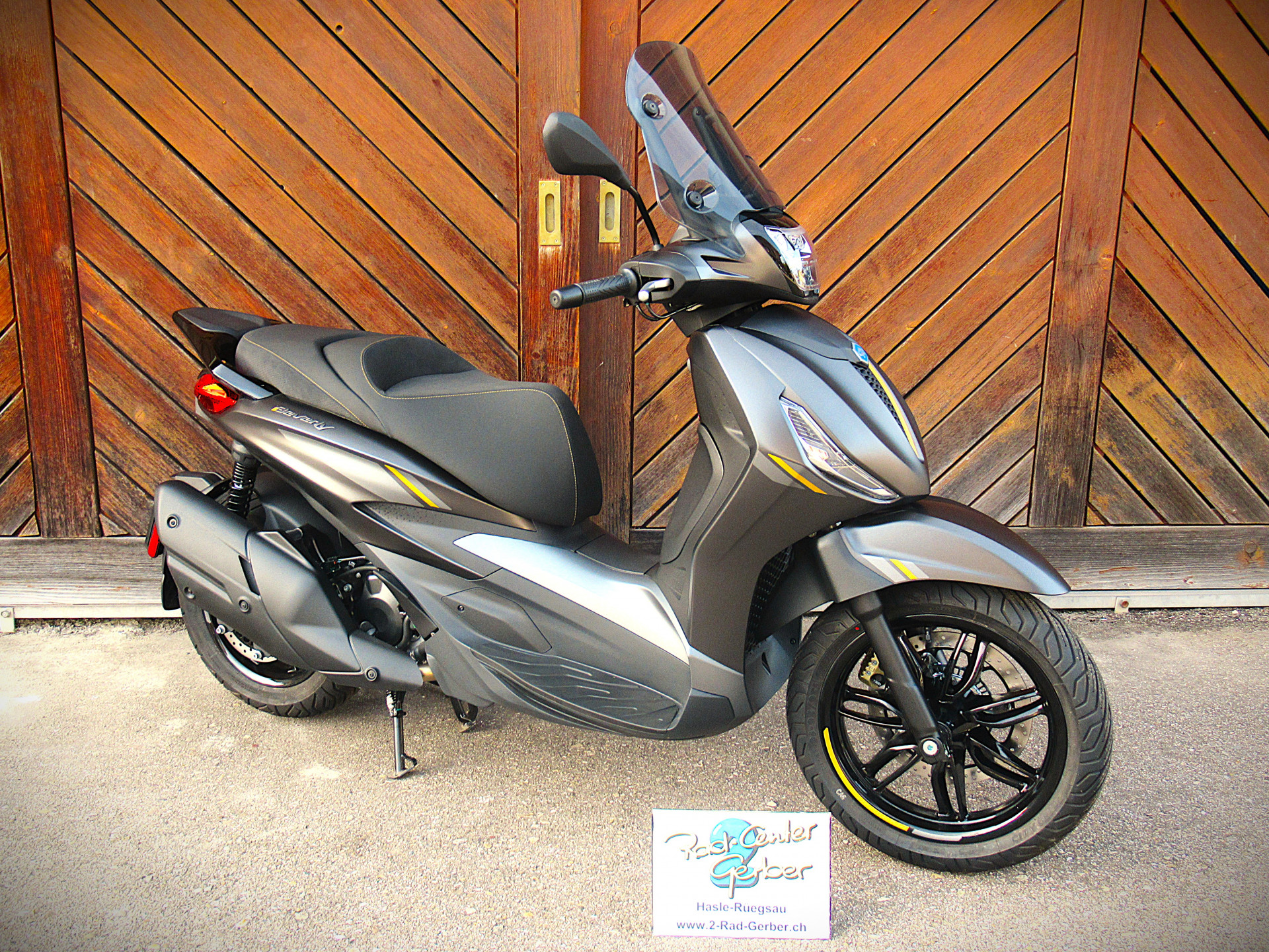 PIAGGIO Beverly 400 Sport Anniversary Version-image-7