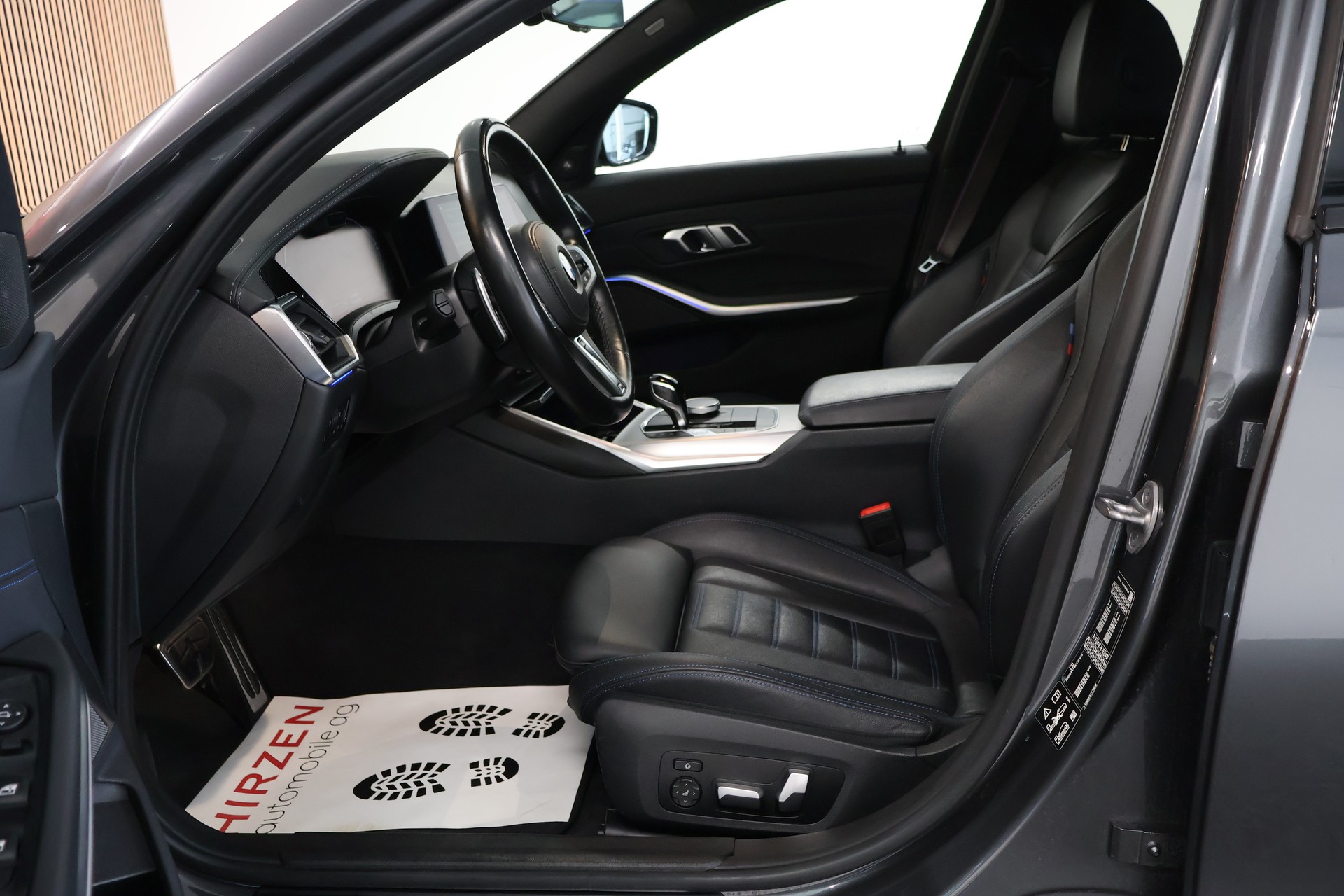 BMW M340i xDrive 48V Steptronic-image-8