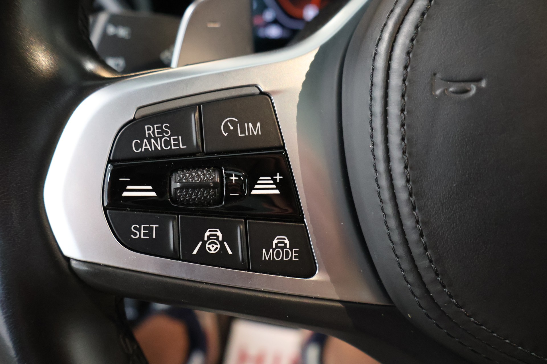 BMW M340i xDrive 48V Steptronic-image-26