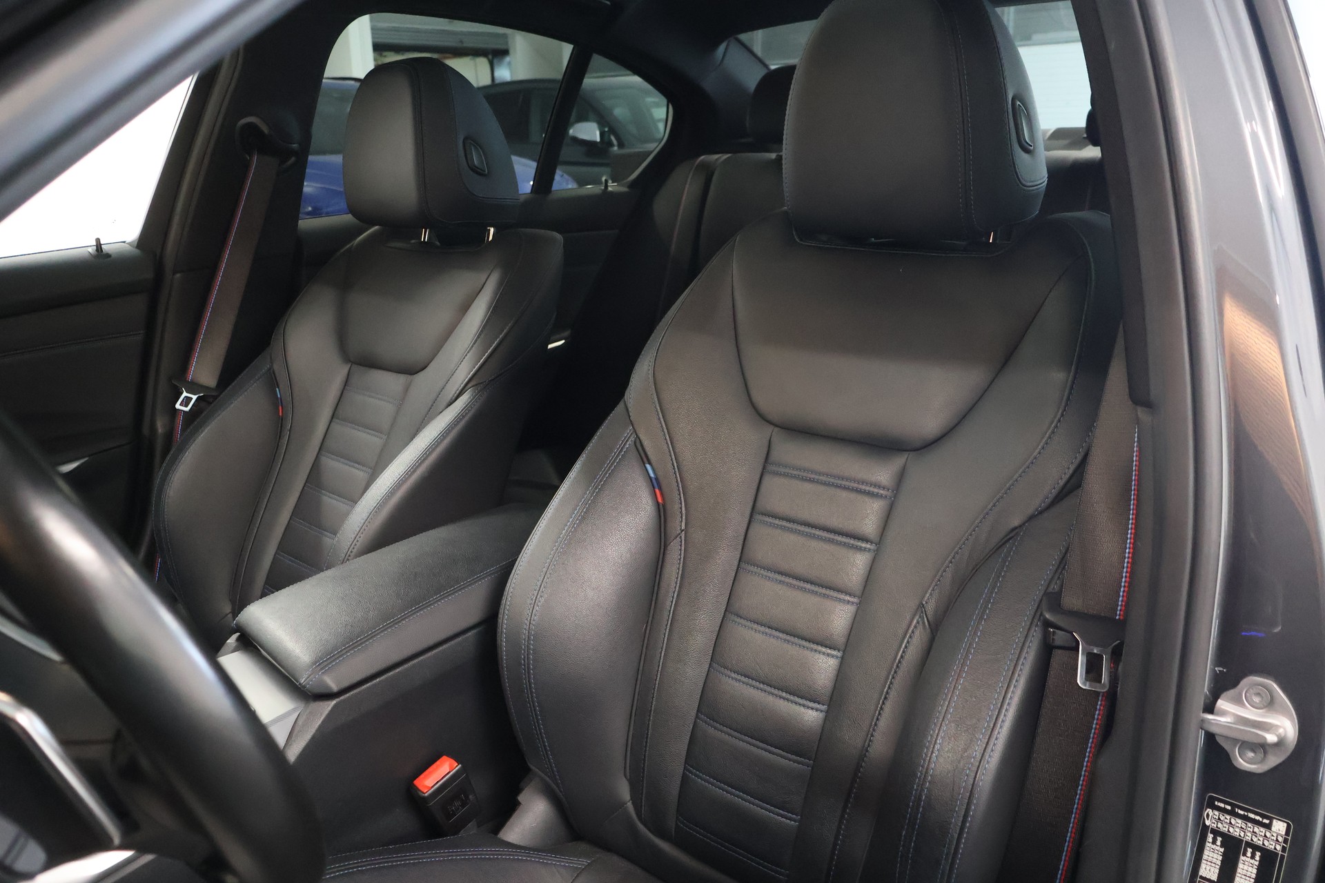 BMW M340i xDrive 48V Steptronic-image-9