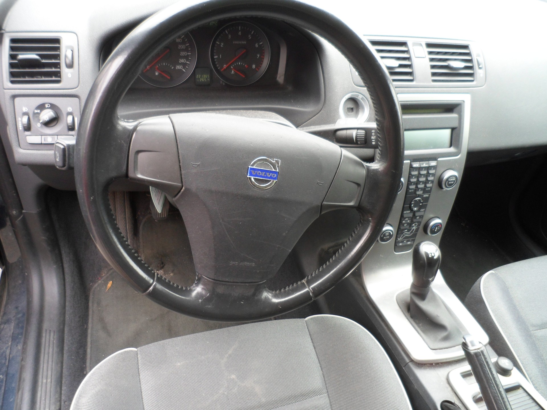 VOLVO C30 1.8 FlexiFuel Momentum-image-5