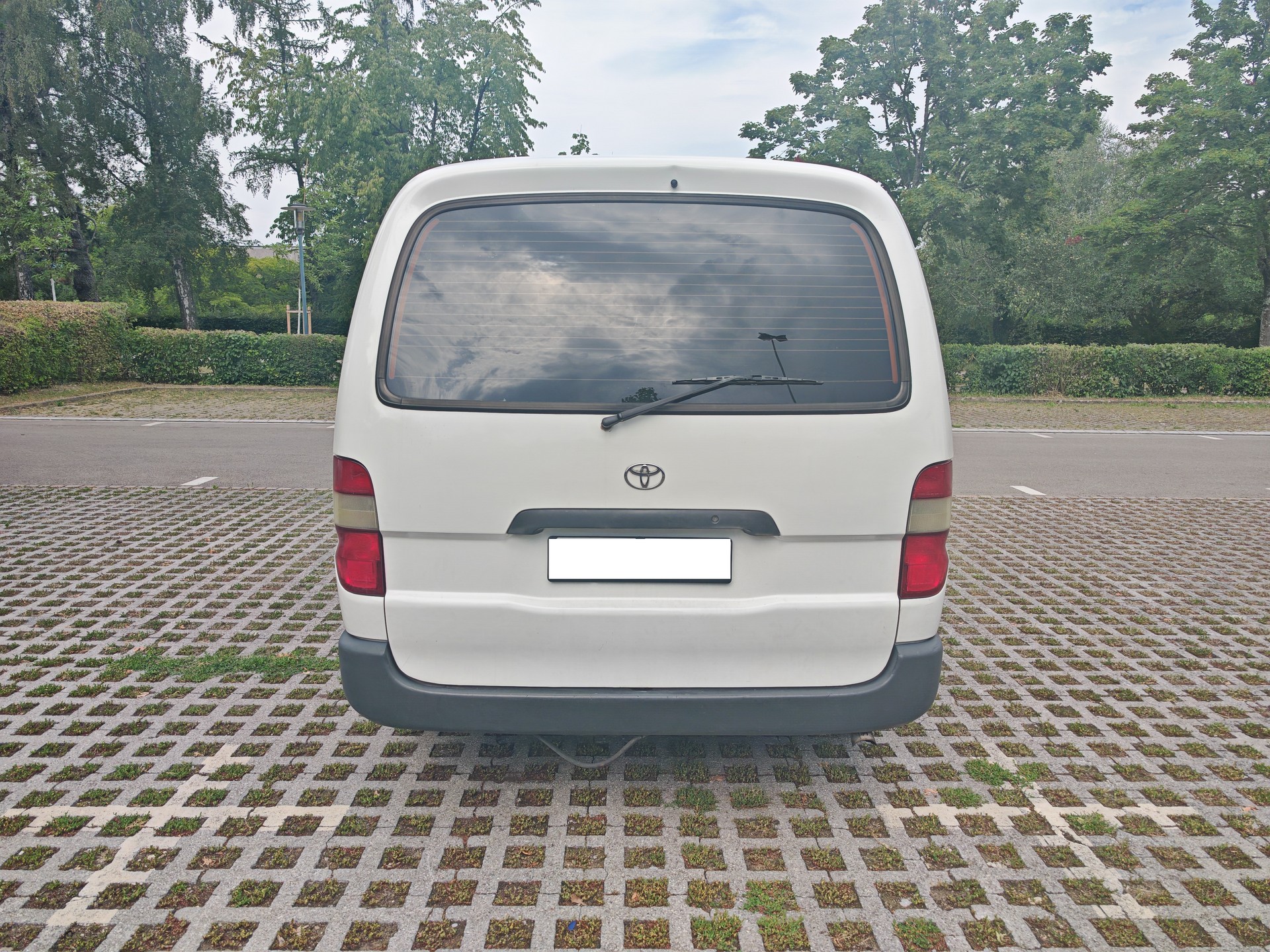 TOYOTA 2.5 D-4D 4x4 LWB-image-3