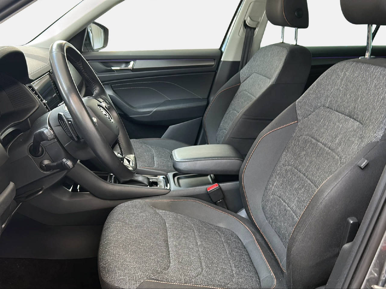 SKODA Kodiaq 2.0 TSI Ambition DSG-showroom-element-1