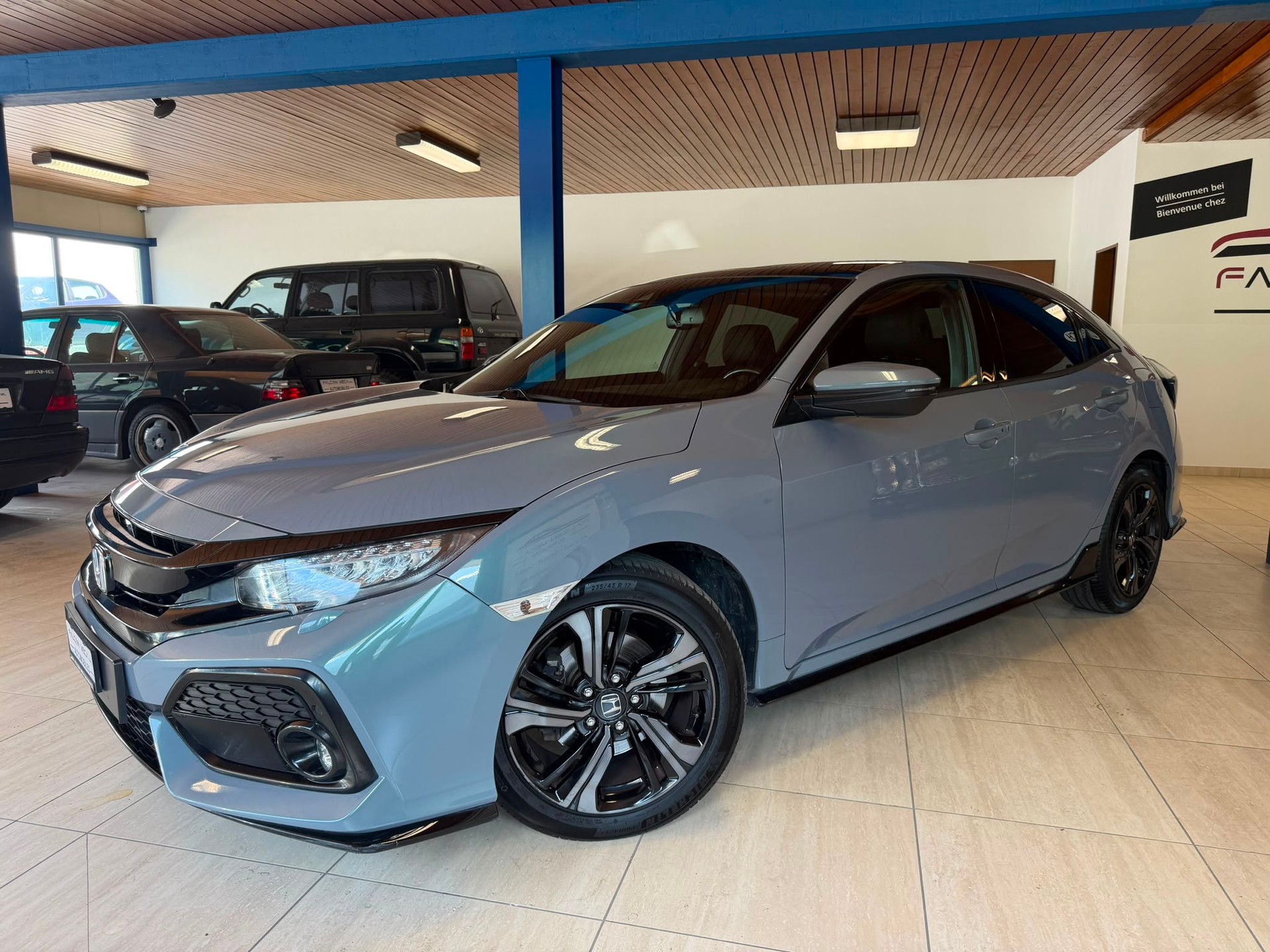 HONDA Civic 1.5 VTEC Sport Plus CVT-showroom-element-2