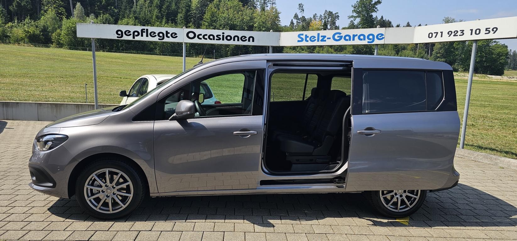 MERCEDES-BENZ T-Klasse 180 Progressive Automat Lang-image-5
