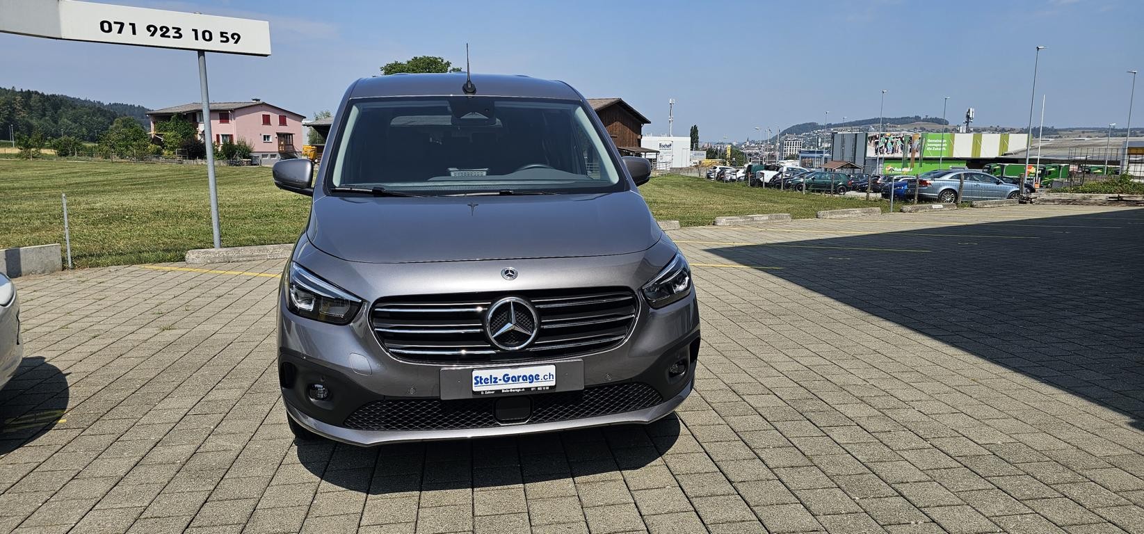 MERCEDES-BENZ T-Klasse 180 Progressive Automat Lang-showroom-element-3
