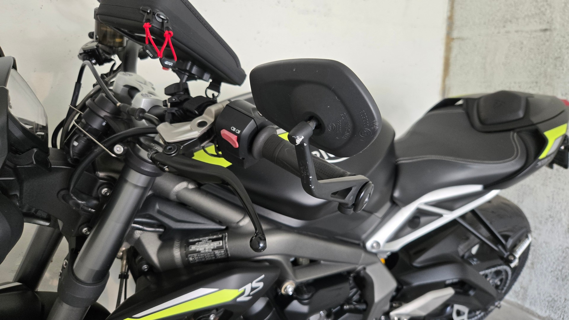TRIUMPH Street Triple RS 765 ABS-image-1