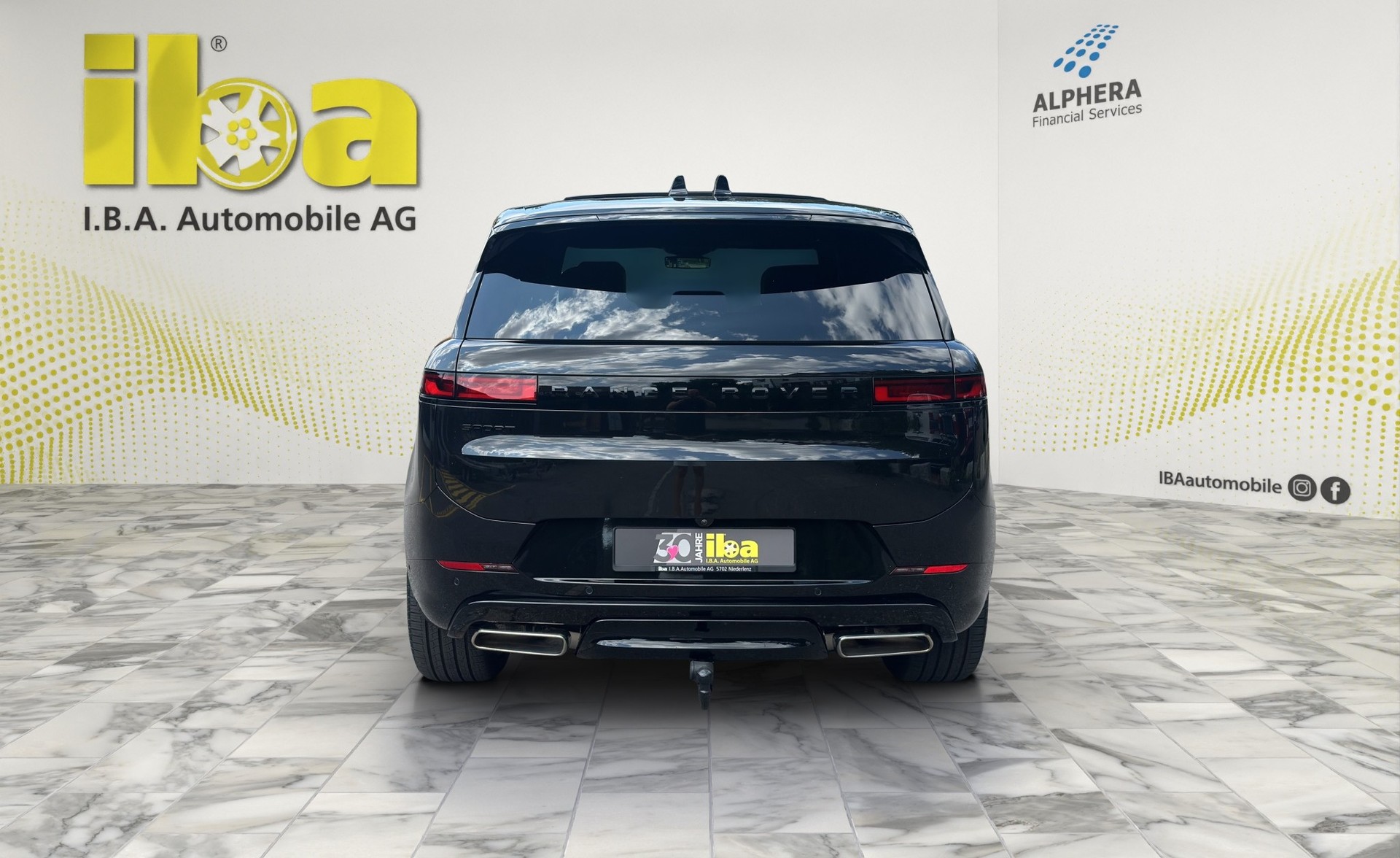 LAND ROVER RR Sport P550e Autobigraphy Black Pack 4x4 AHK-showroom-element-3