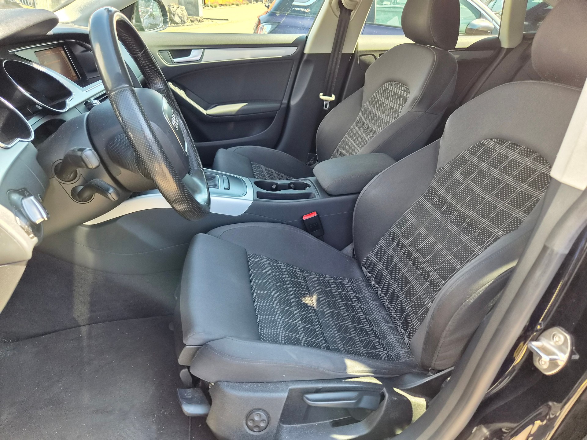 AUDI A5 Sportback 2.0 TFSI-image-8