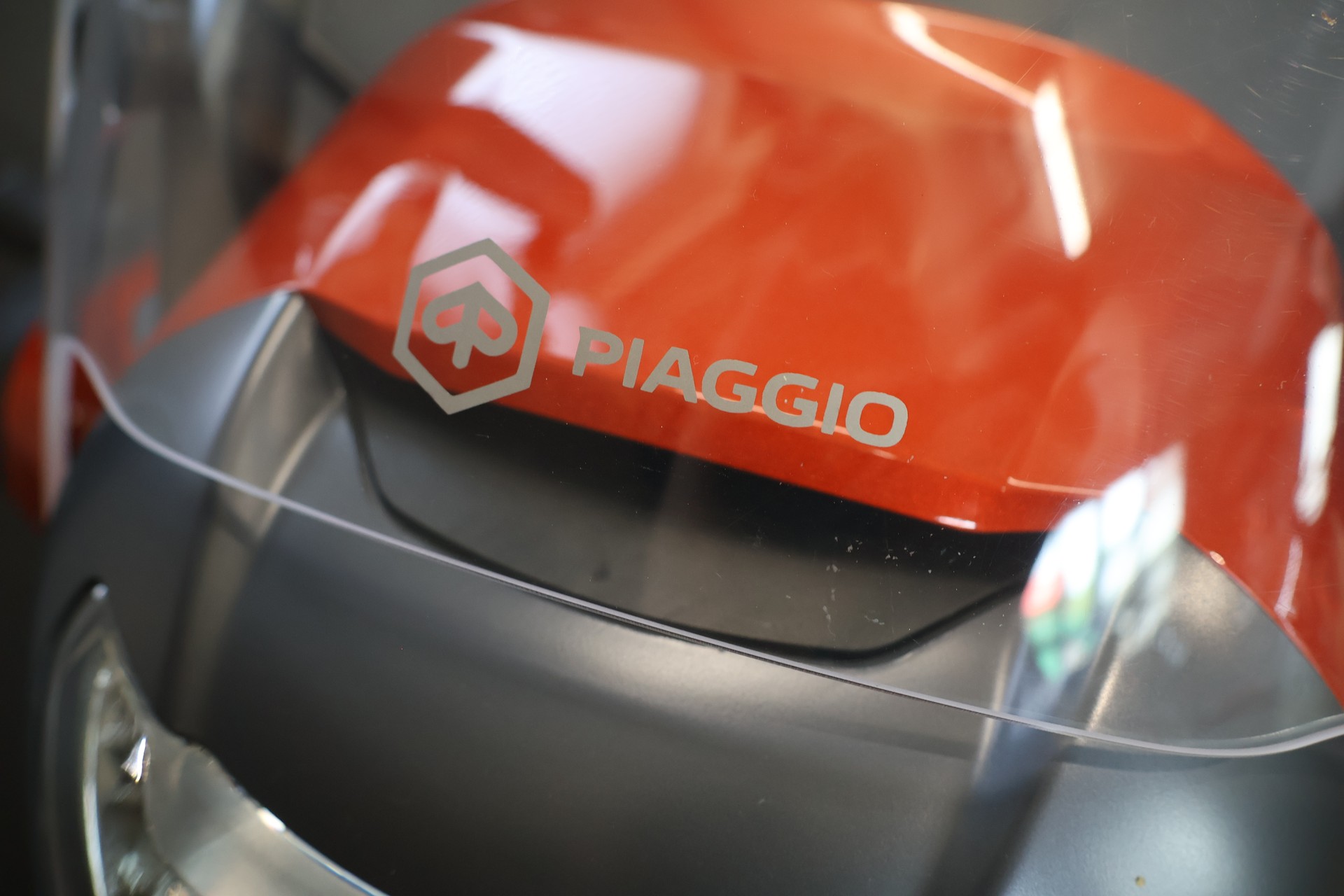 PIAGGIO Beverly 400 Sport-image-12