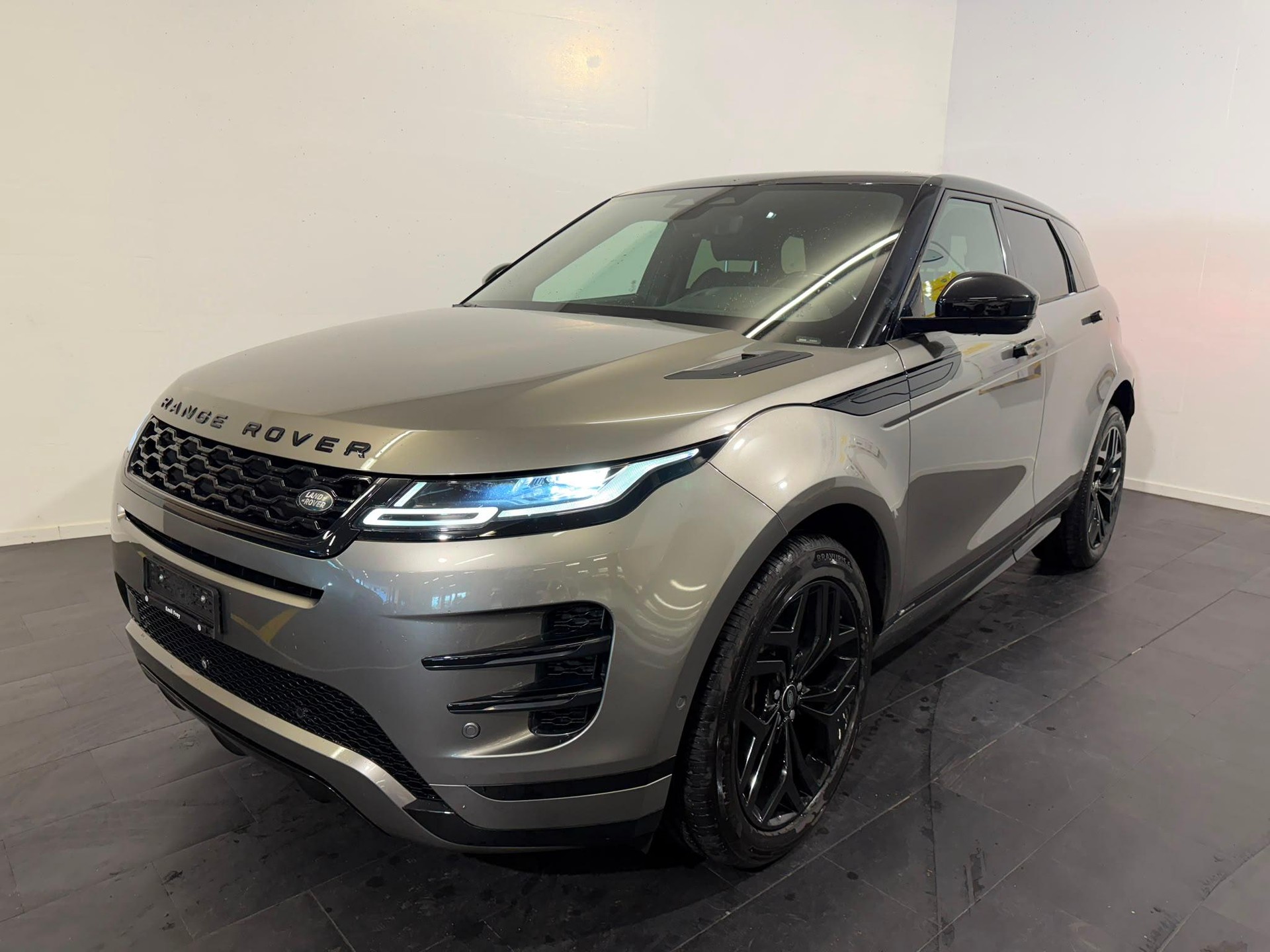 LAND ROVER Range Rover Evoque 2.0 T 250 R-Dynamic HSE